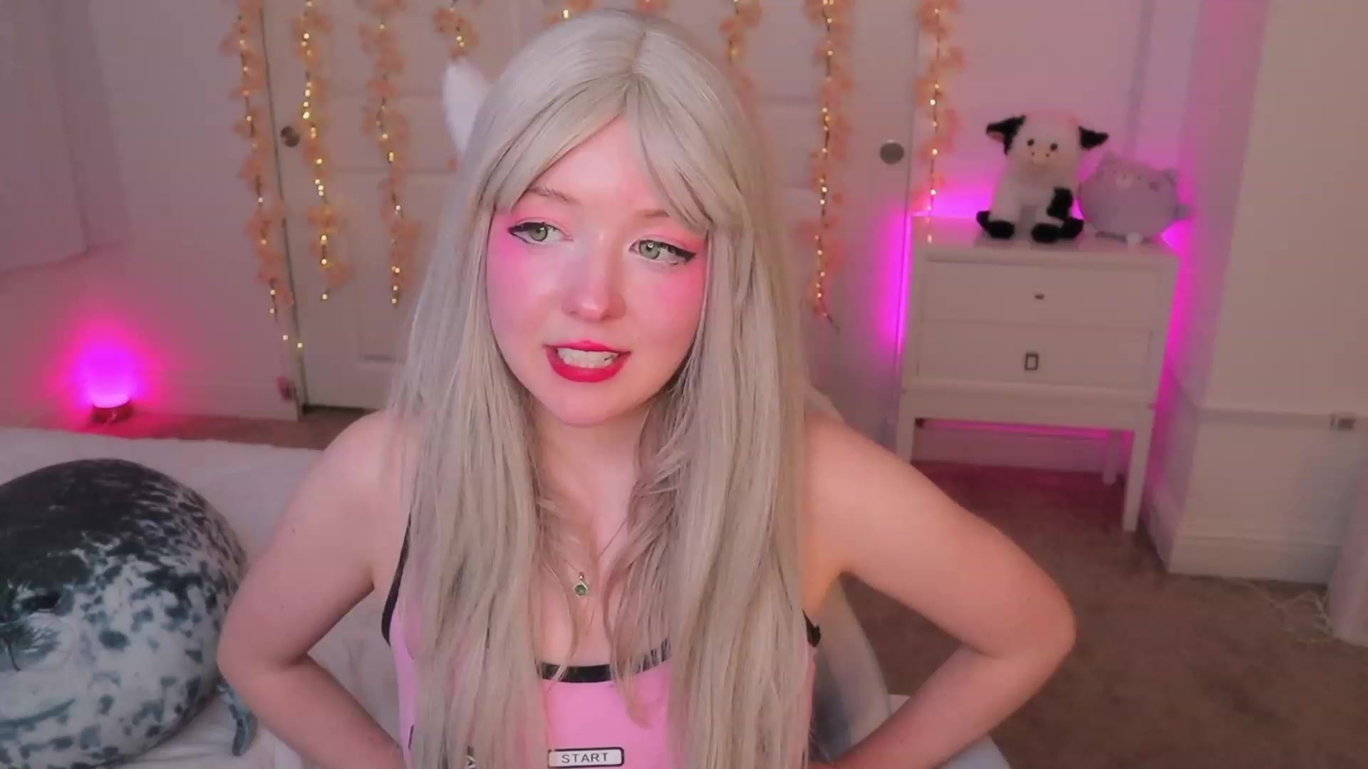Gallery image thumbnail from SayGoodGirl's myfreecams stream on, 10/02/2023, 05:59 image 10 of 20