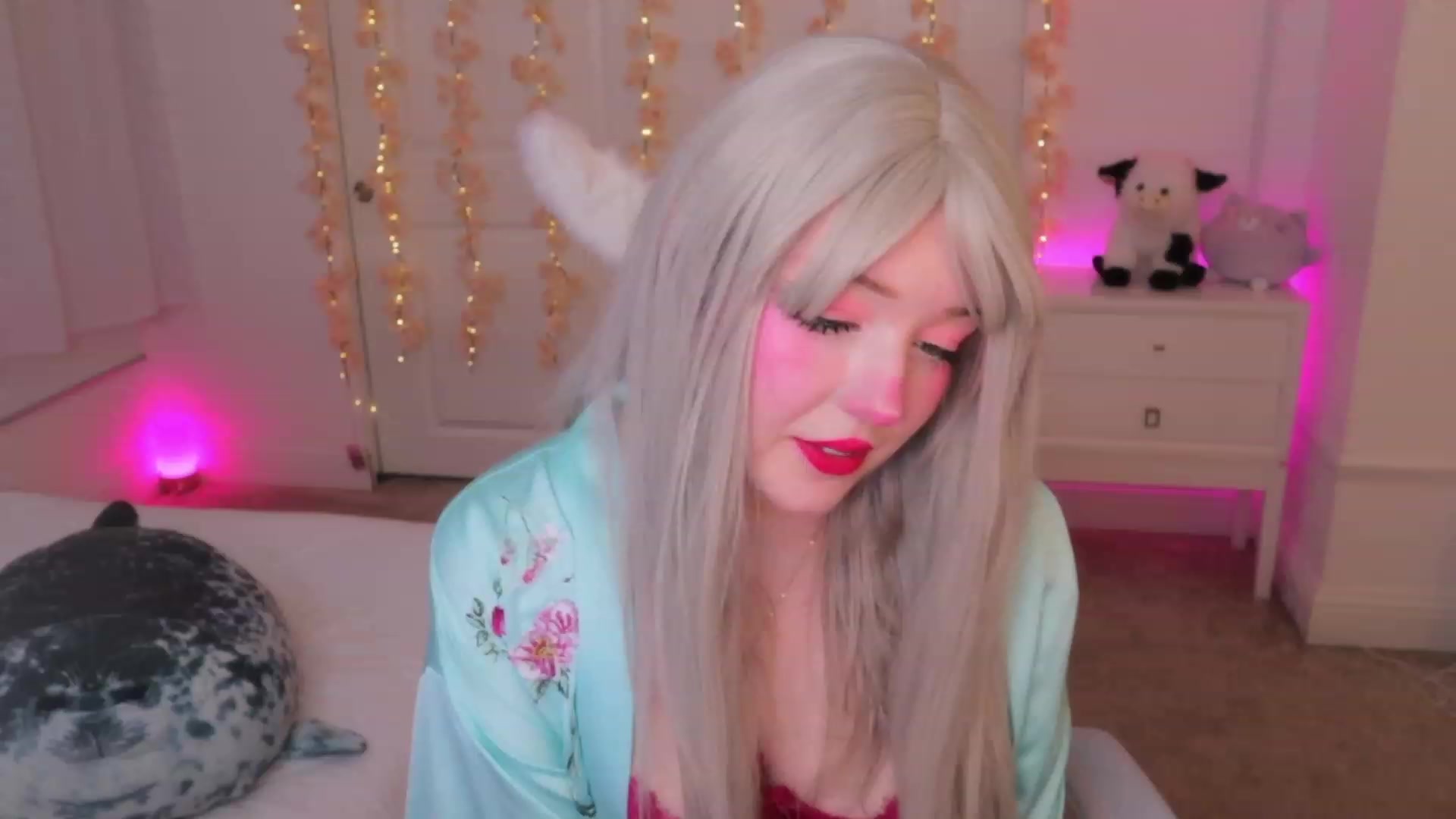 Gallery image thumbnail from SayGoodGirl's myfreecams stream on, 10/04/2023, 02:31 image 6 of 20