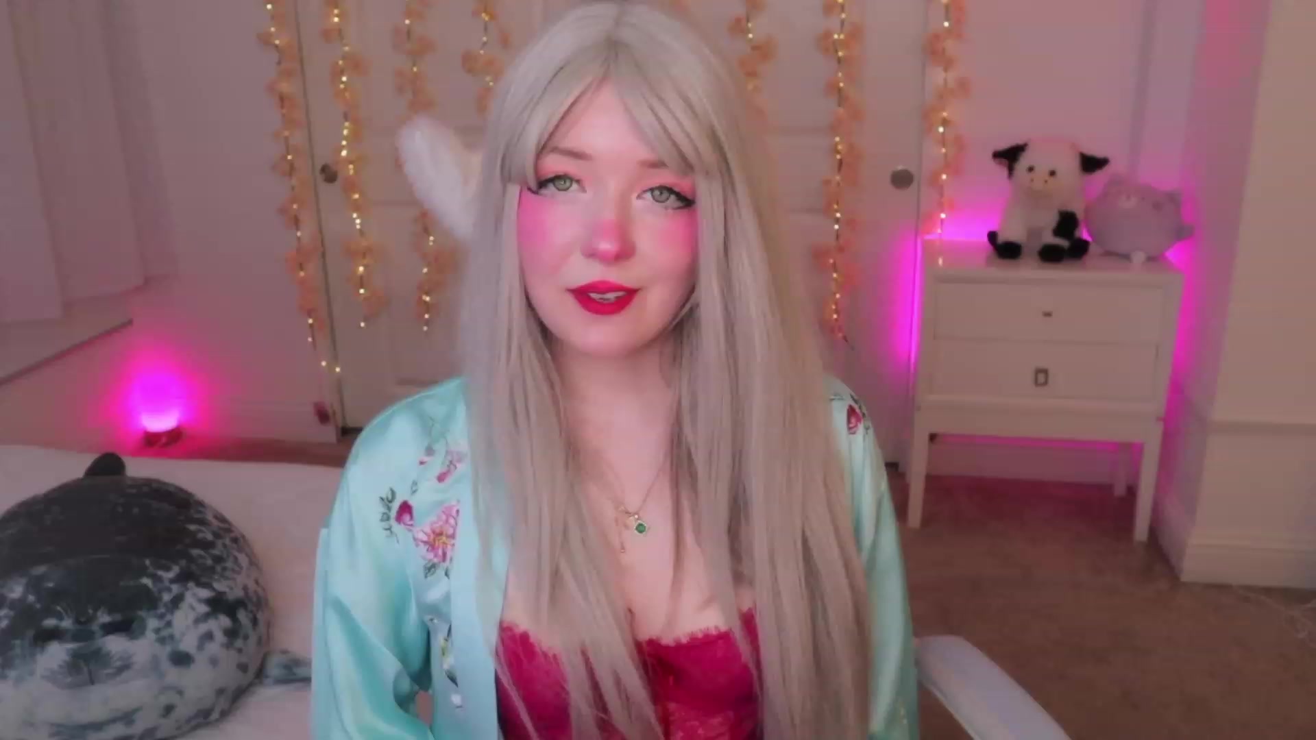 Gallery image thumbnail from SayGoodGirl's myfreecams stream on, 10/04/2023, 02:31 image 10 of 20