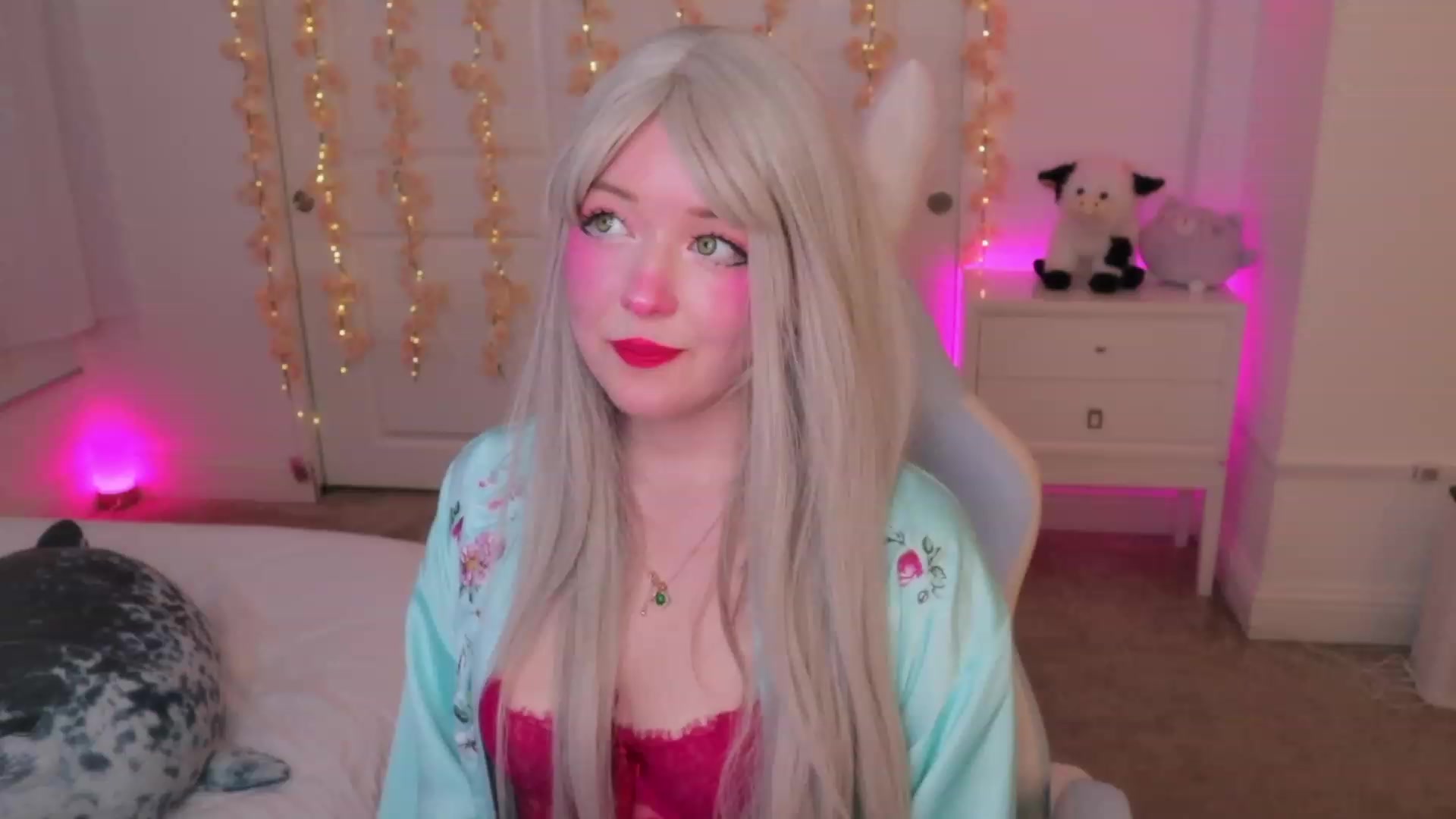 Gallery image thumbnail from SayGoodGirl's myfreecams stream on, 10/04/2023, 02:31 image 16 of 20
