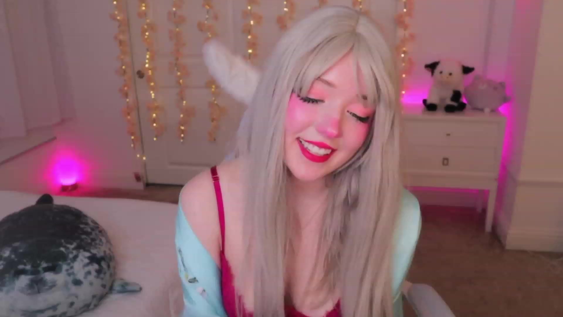 Gallery image thumbnail from SayGoodGirl's myfreecams stream on, 10/04/2023, 02:31 image 5 of 20