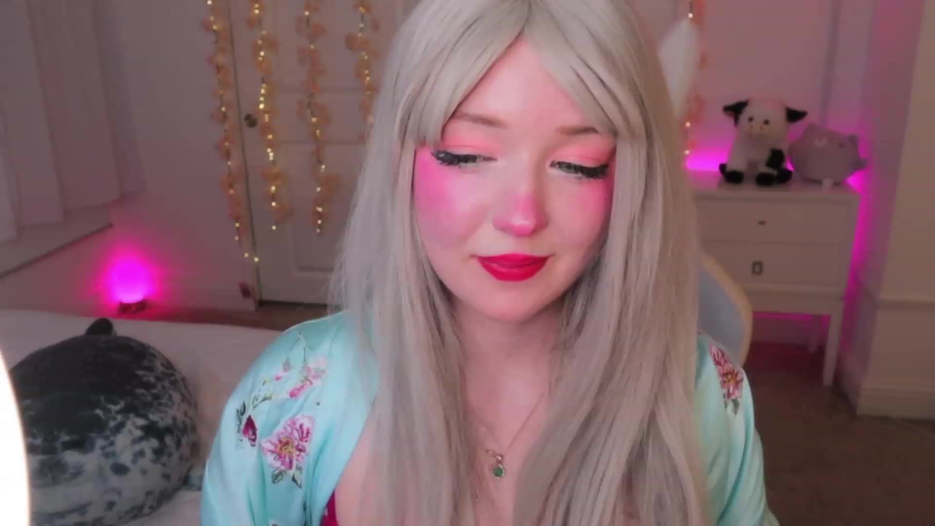 Gallery image thumbnail from SayGoodGirl's myfreecams stream on, 10/04/2023, 02:52 image 17 of 20
