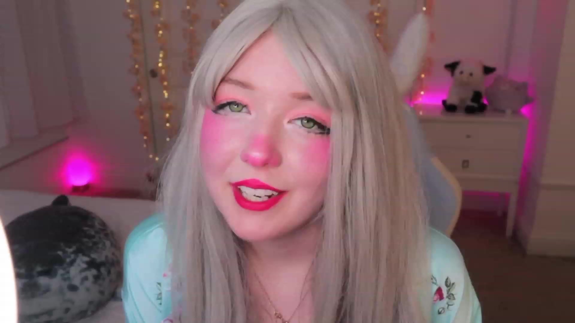 Gallery image thumbnail from SayGoodGirl's myfreecams stream on, 10/04/2023, 02:52 image 10 of 20