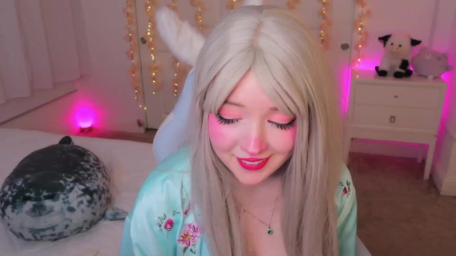 Gallery image thumbnail from SayGoodGirl's myfreecams stream on, 10/04/2023, 05:07 image 19 of 20