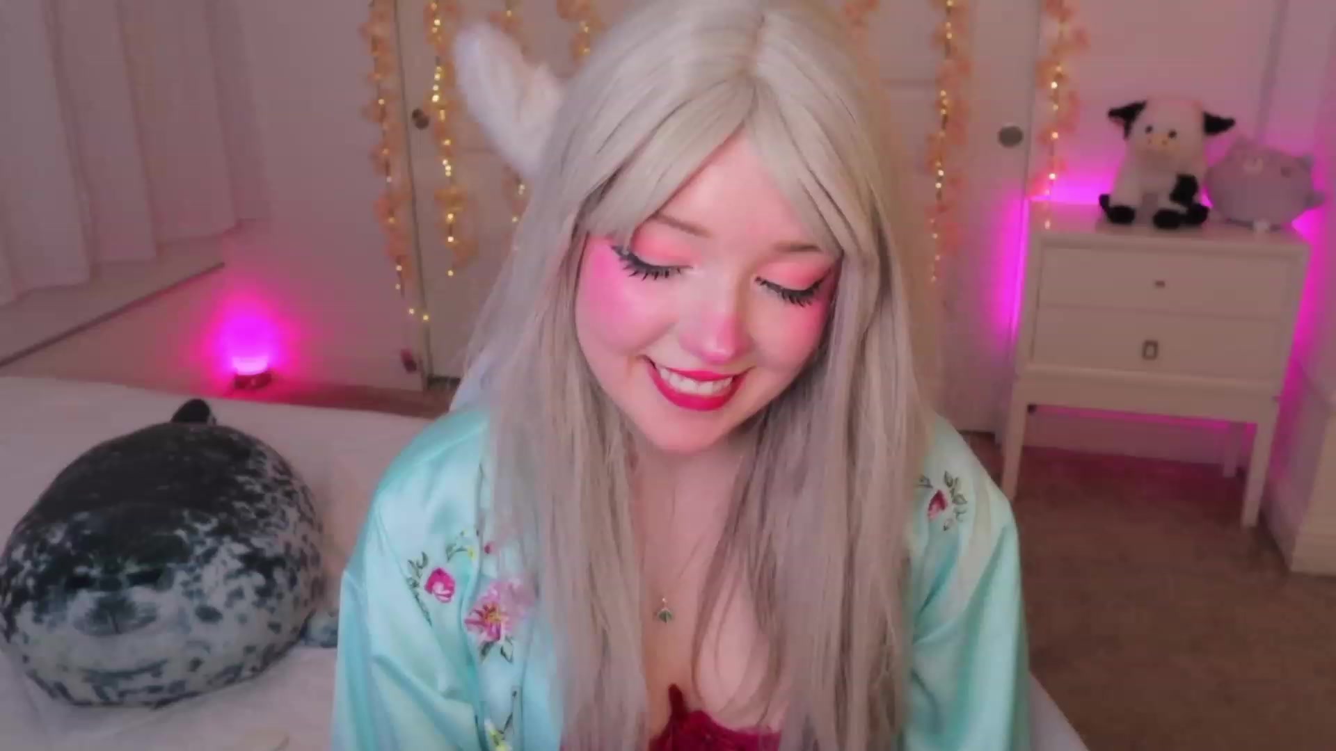 Gallery image thumbnail from SayGoodGirl's myfreecams stream on, 10/04/2023, 05:07 image 17 of 20