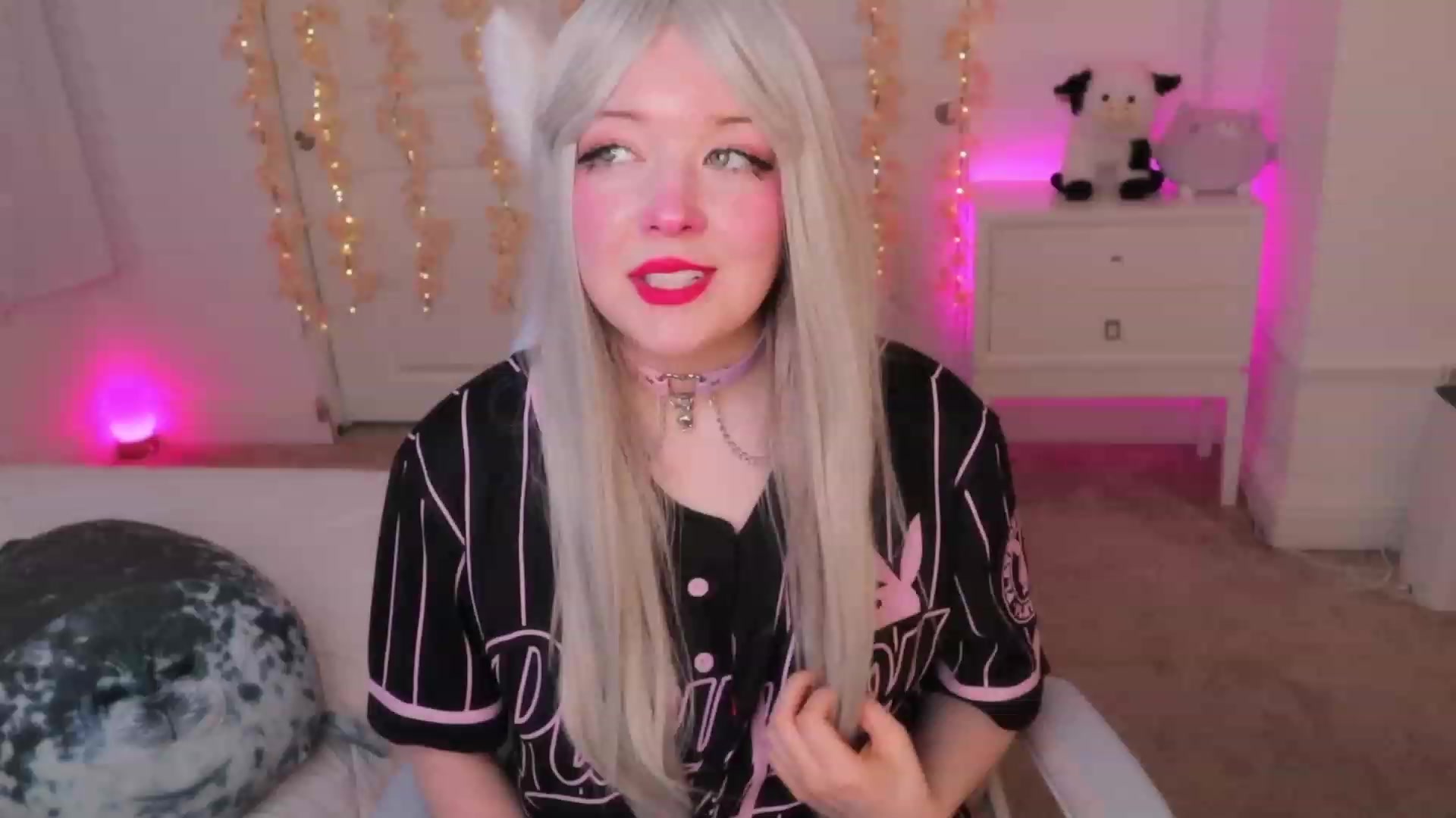 Gallery image thumbnail from SayGoodGirl's myfreecams stream on, 10/12/2023, 01:33 image 14 of 20
