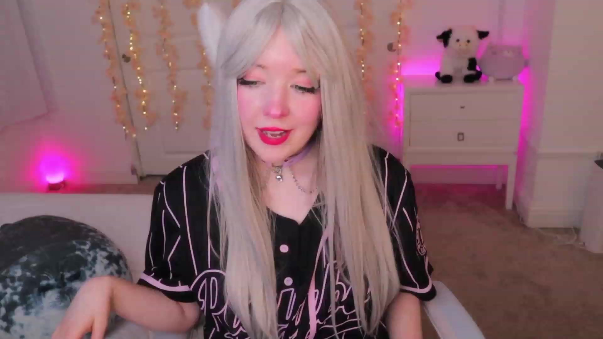 Gallery image thumbnail from SayGoodGirl's myfreecams stream on, 10/12/2023, 01:33 image 13 of 20