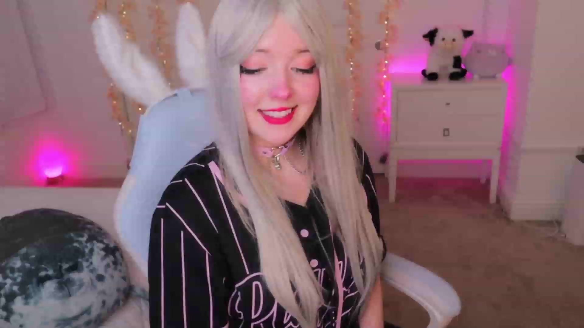 Gallery image thumbnail from SayGoodGirl's myfreecams stream on, 10/12/2023, 01:33 image 1 of 20