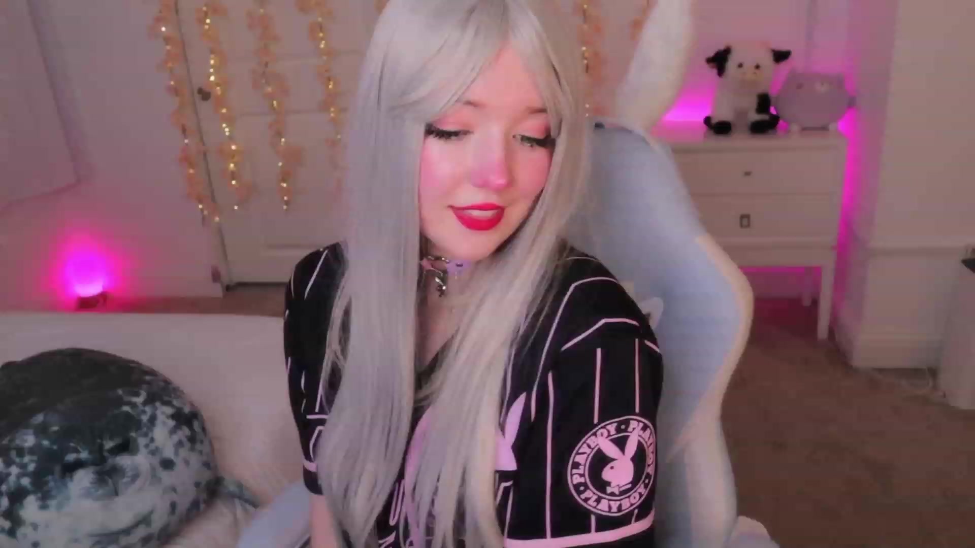 Gallery image thumbnail from SayGoodGirl's myfreecams stream on, 10/12/2023, 01:33 image 2 of 20