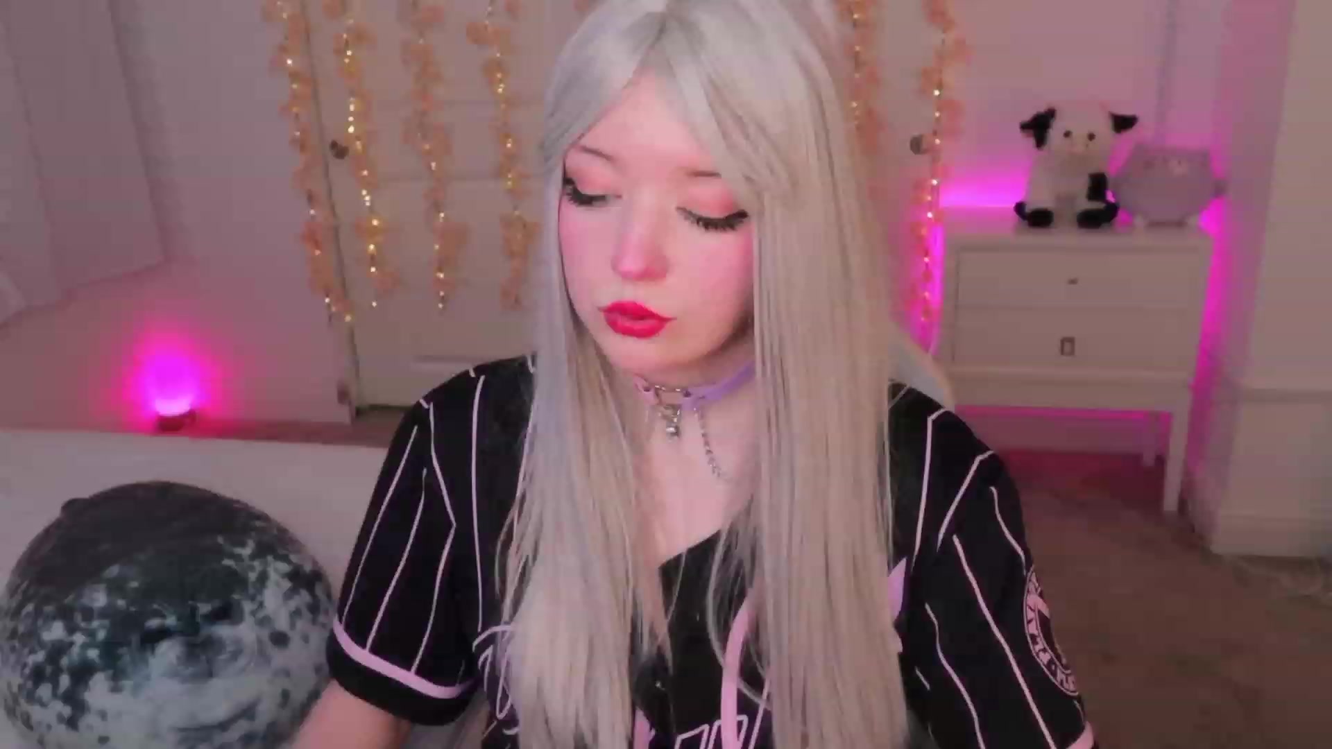 Gallery image thumbnail from SayGoodGirl's myfreecams stream on, 10/12/2023, 03:33 image 13 of 20
