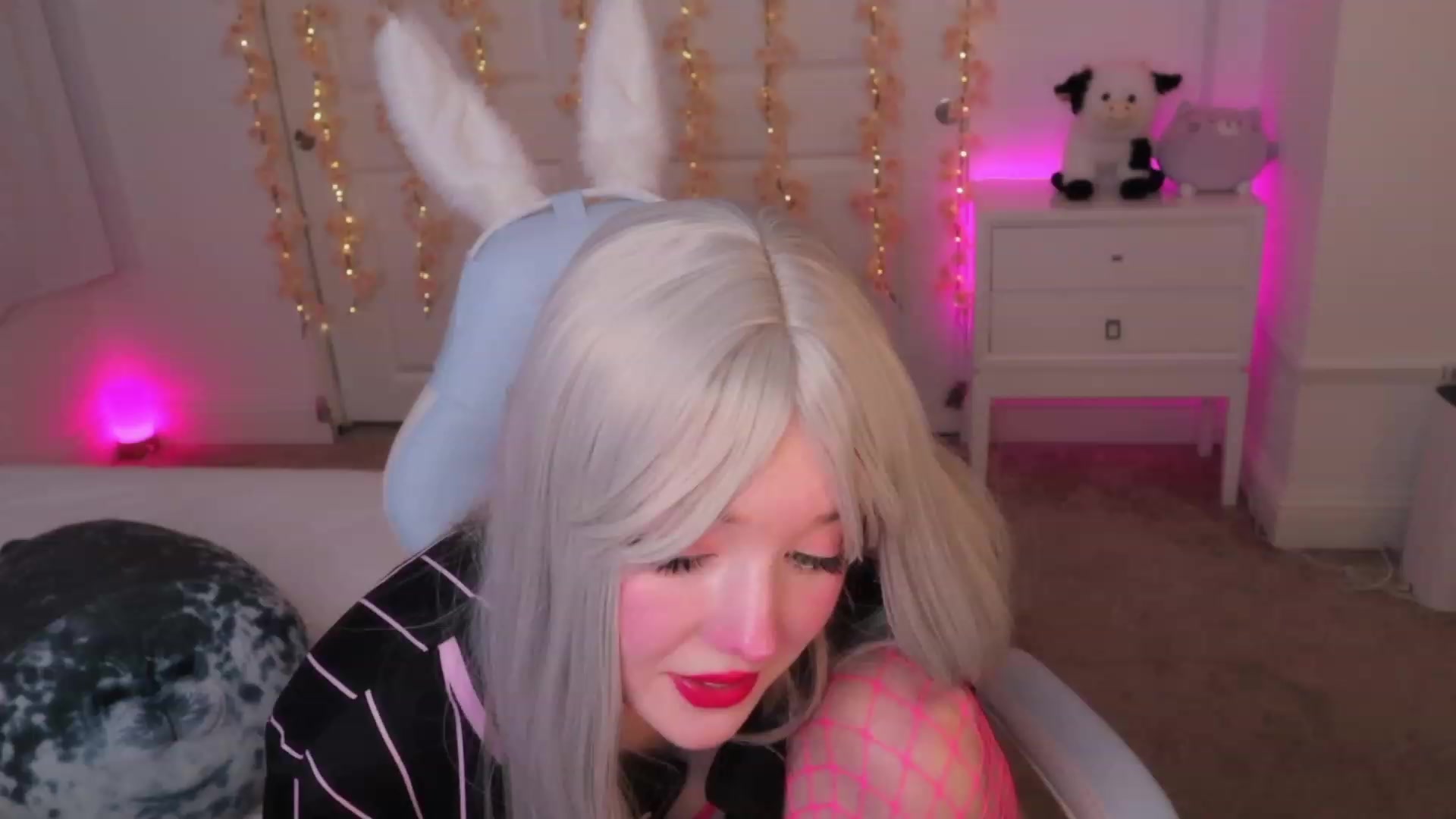 Gallery image thumbnail from SayGoodGirl's myfreecams stream on, 10/12/2023, 03:33 image 2 of 20