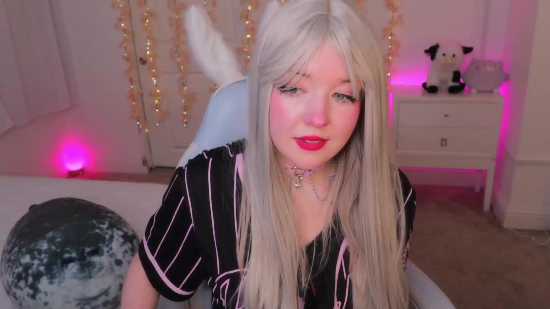 Gallery image thumbnail from SayGoodGirl's myfreecams stream on, 10/12/2023, 03:33 image 14 of 20