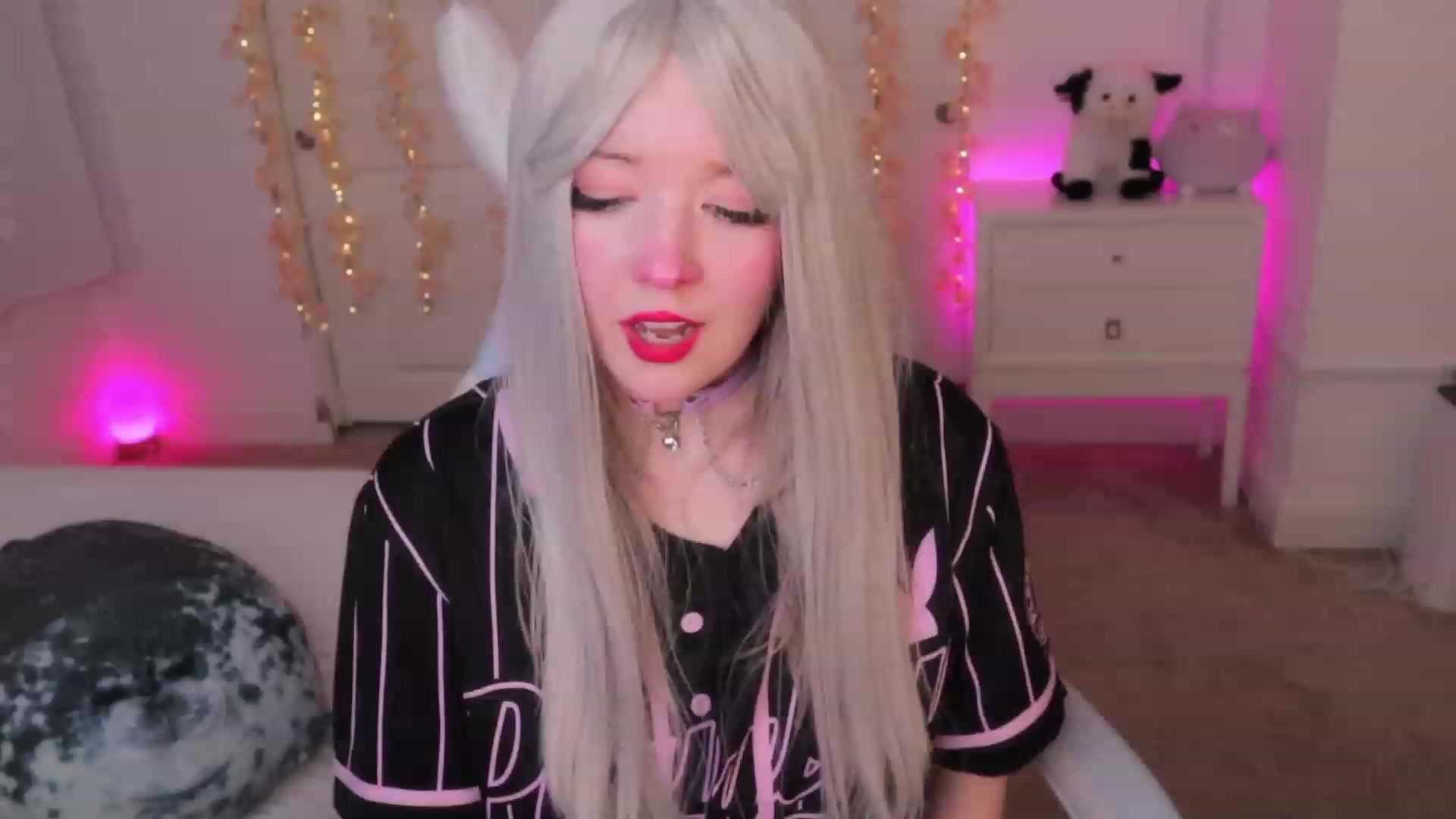 Gallery image thumbnail from SayGoodGirl's myfreecams stream on, 10/12/2023, 03:33 image 1 of 20