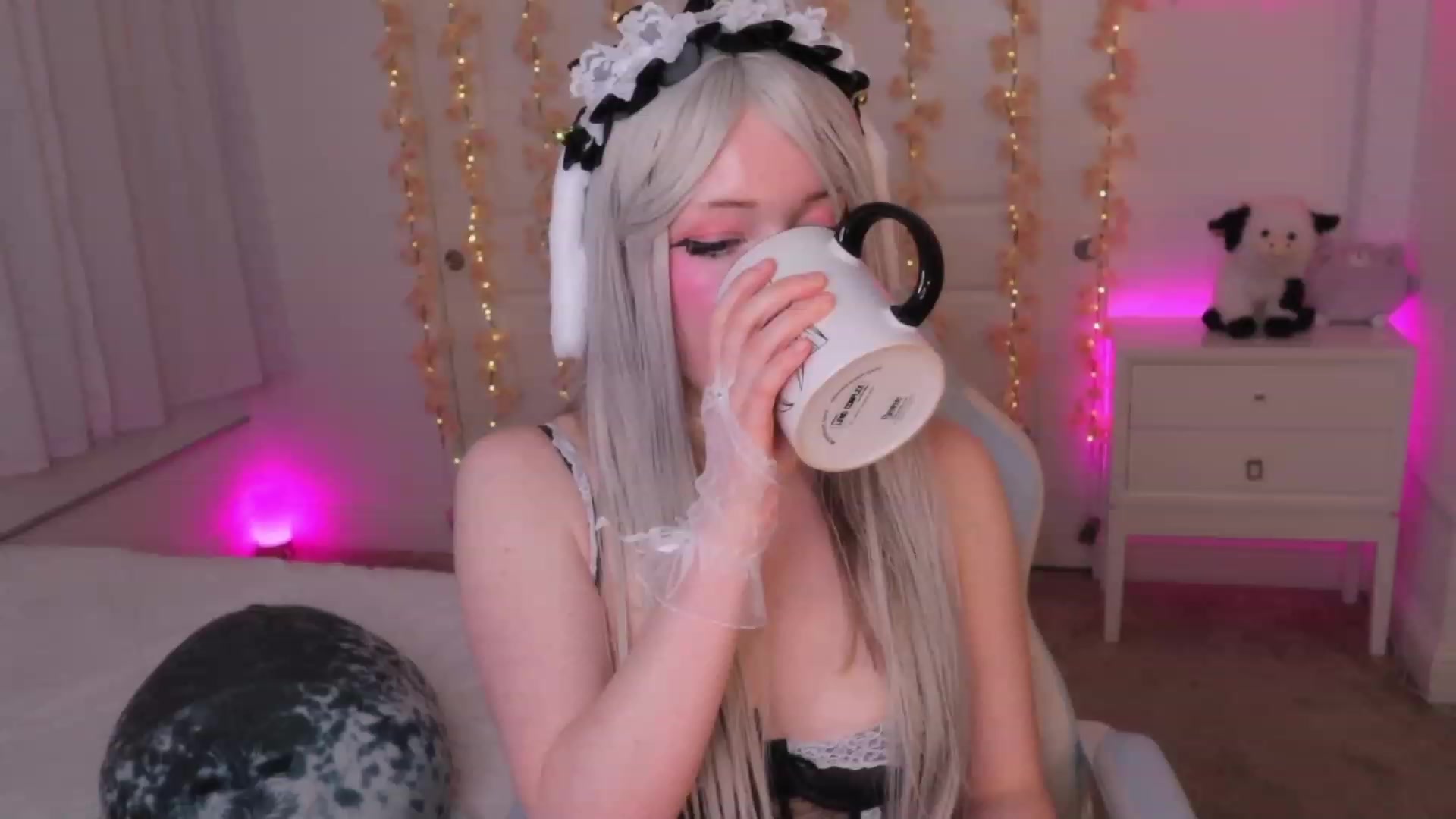 Gallery image thumbnail from SayGoodGirl's myfreecams stream on, 10/16/2023, 04:58 image 3 of 20