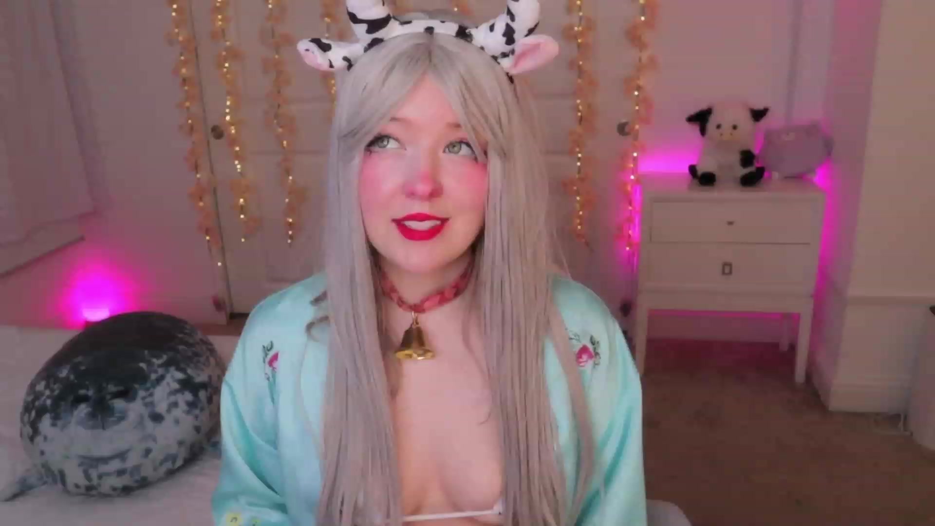 Gallery image thumbnail from SayGoodGirl's myfreecams stream on, 10/22/2023, 02:08 image 8 of 20