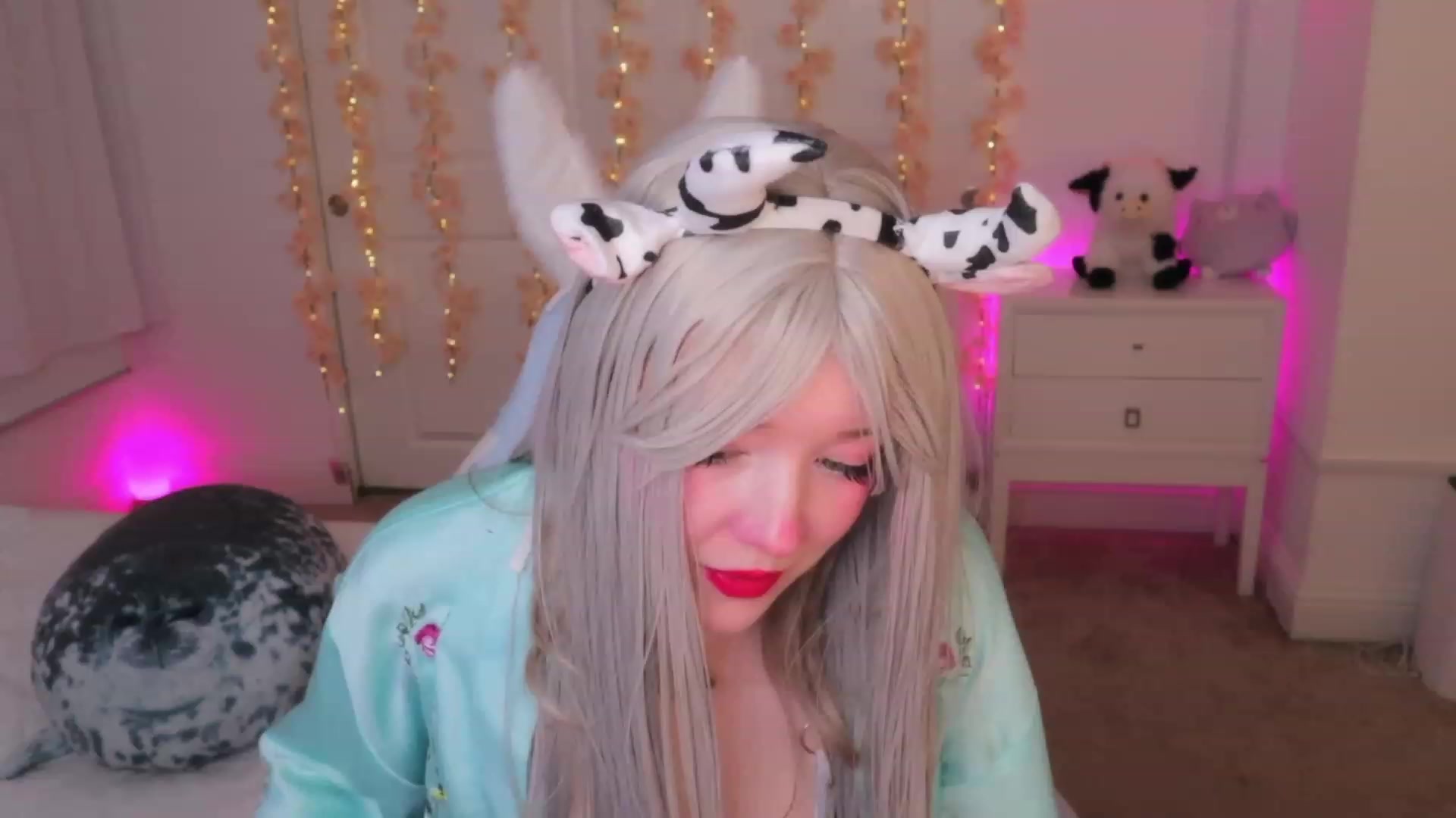 Gallery image thumbnail from SayGoodGirl's myfreecams stream on, 10/22/2023, 02:08 image 9 of 20
