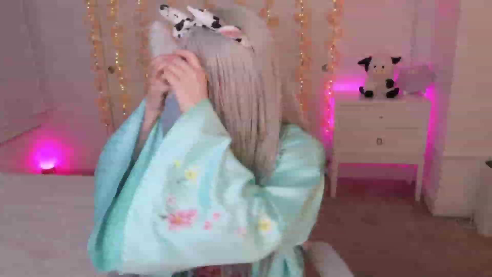 Gallery image thumbnail from SayGoodGirl's myfreecams stream on, 10/22/2023, 02:08 image 2 of 20
