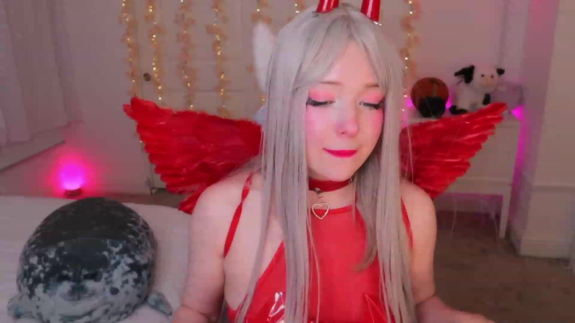 Gallery image thumbnail from SayGoodGirl's myfreecams stream on, 11/01/2023, 02:03 image 5 of 20