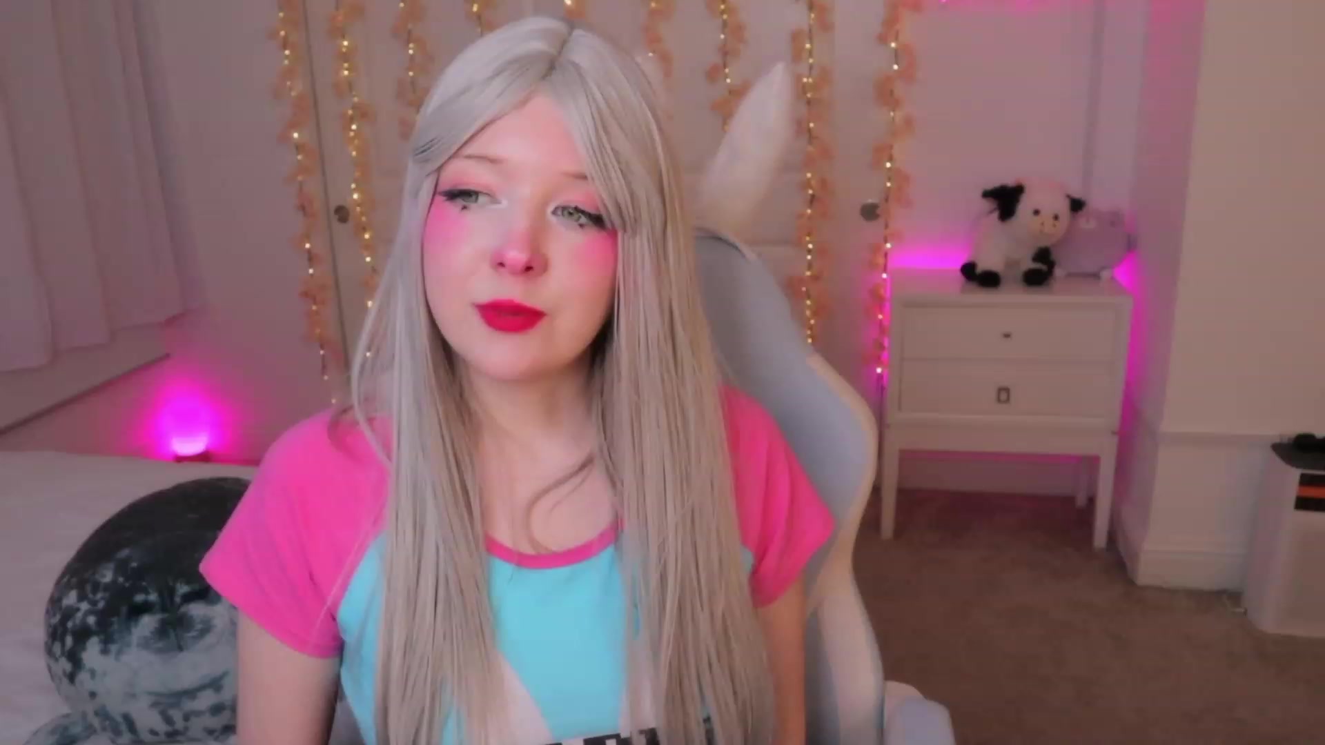 Gallery image thumbnail from SayGoodGirl's myfreecams stream on, 11/12/2023, 04:02 image 15 of 20