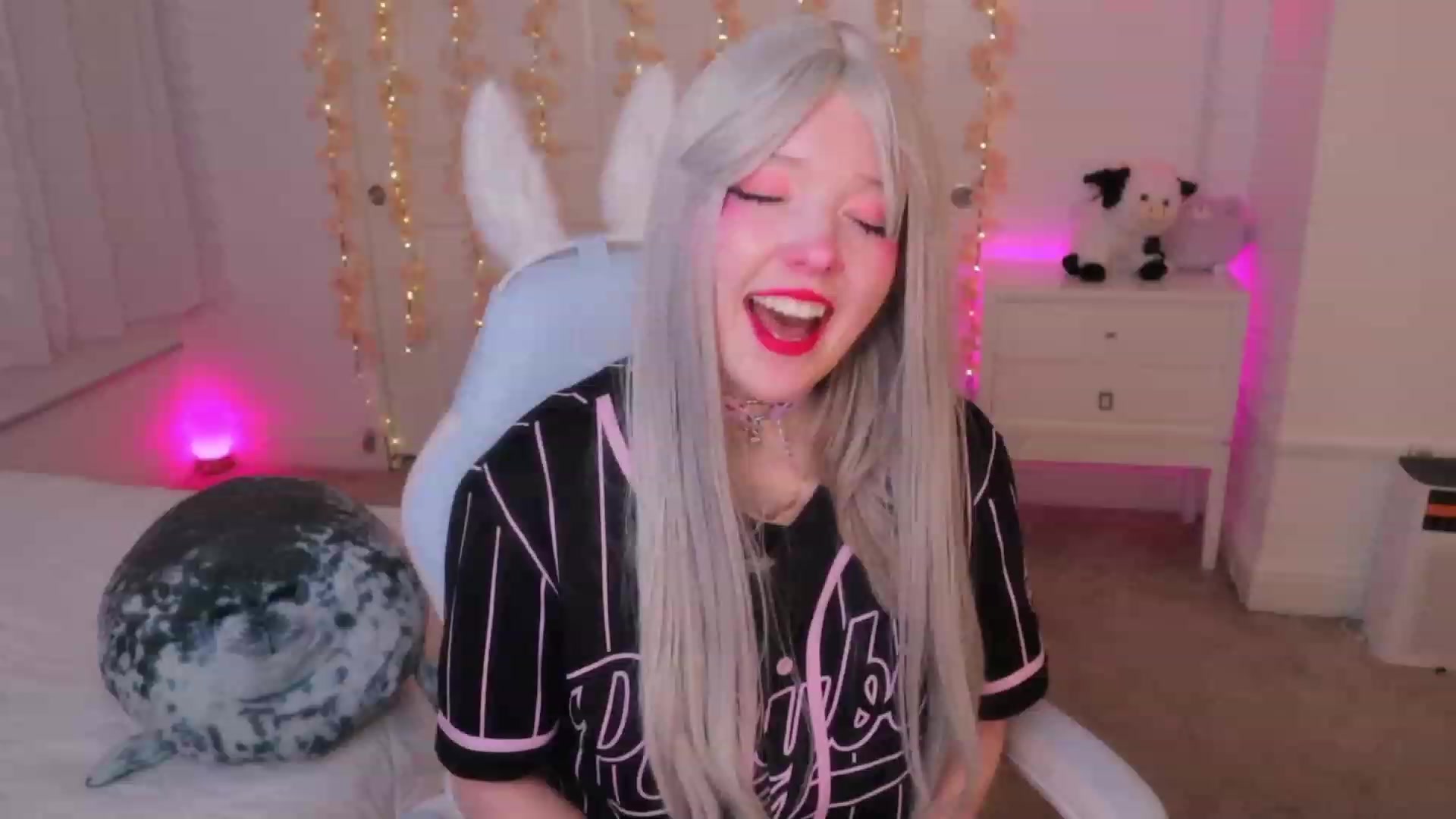 Gallery image thumbnail from SayGoodGirl's myfreecams stream on, 11/14/2023, 04:38 image 9 of 20