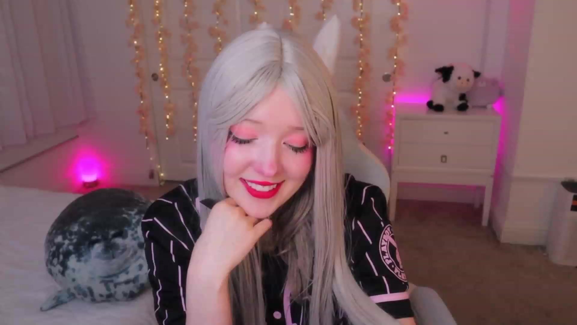 Gallery image thumbnail from SayGoodGirl's myfreecams stream on, 11/14/2023, 04:38 image 2 of 20