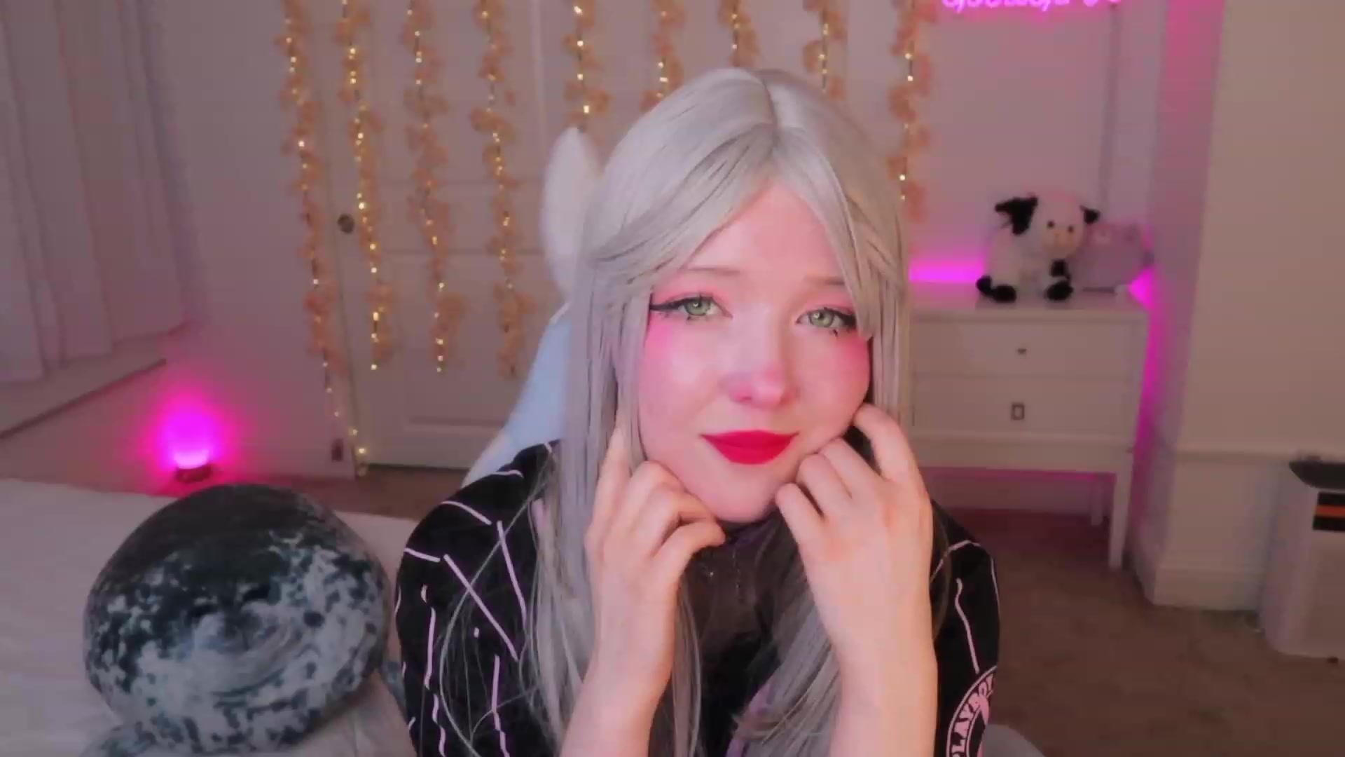 Gallery image thumbnail from SayGoodGirl's myfreecams stream on, 11/14/2023, 04:38 image 19 of 20