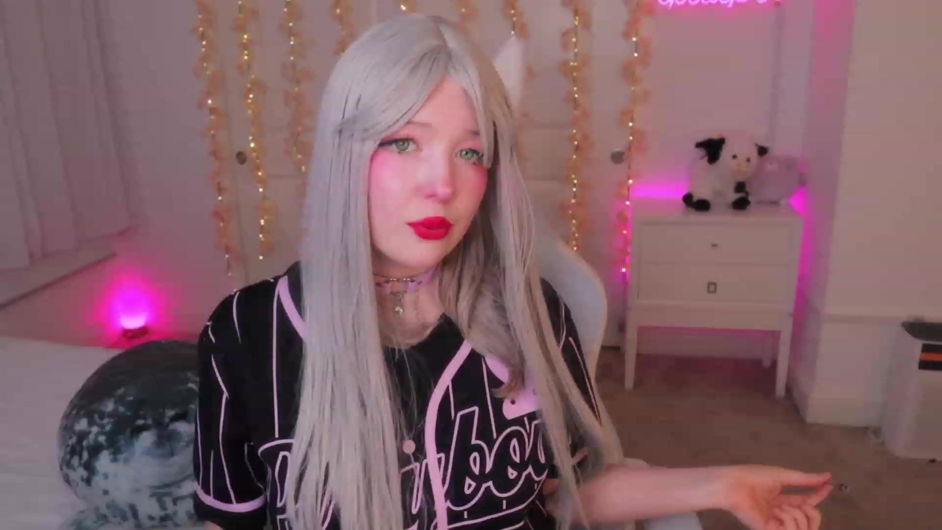 Gallery image thumbnail from SayGoodGirl's myfreecams stream on, 11/14/2023, 04:38 image 14 of 20