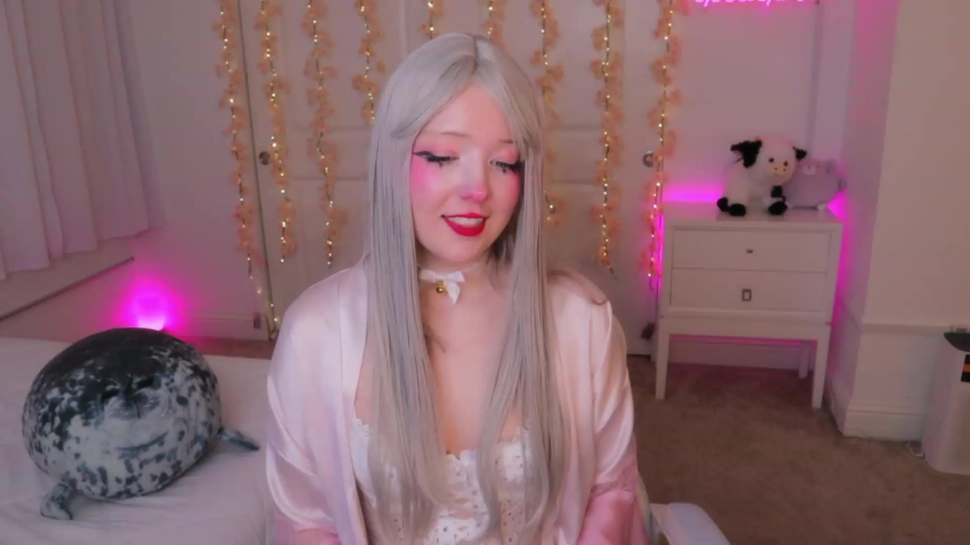 Gallery image thumbnail from SayGoodGirl's myfreecams stream on, 11/15/2023, 04:32 image 6 of 20