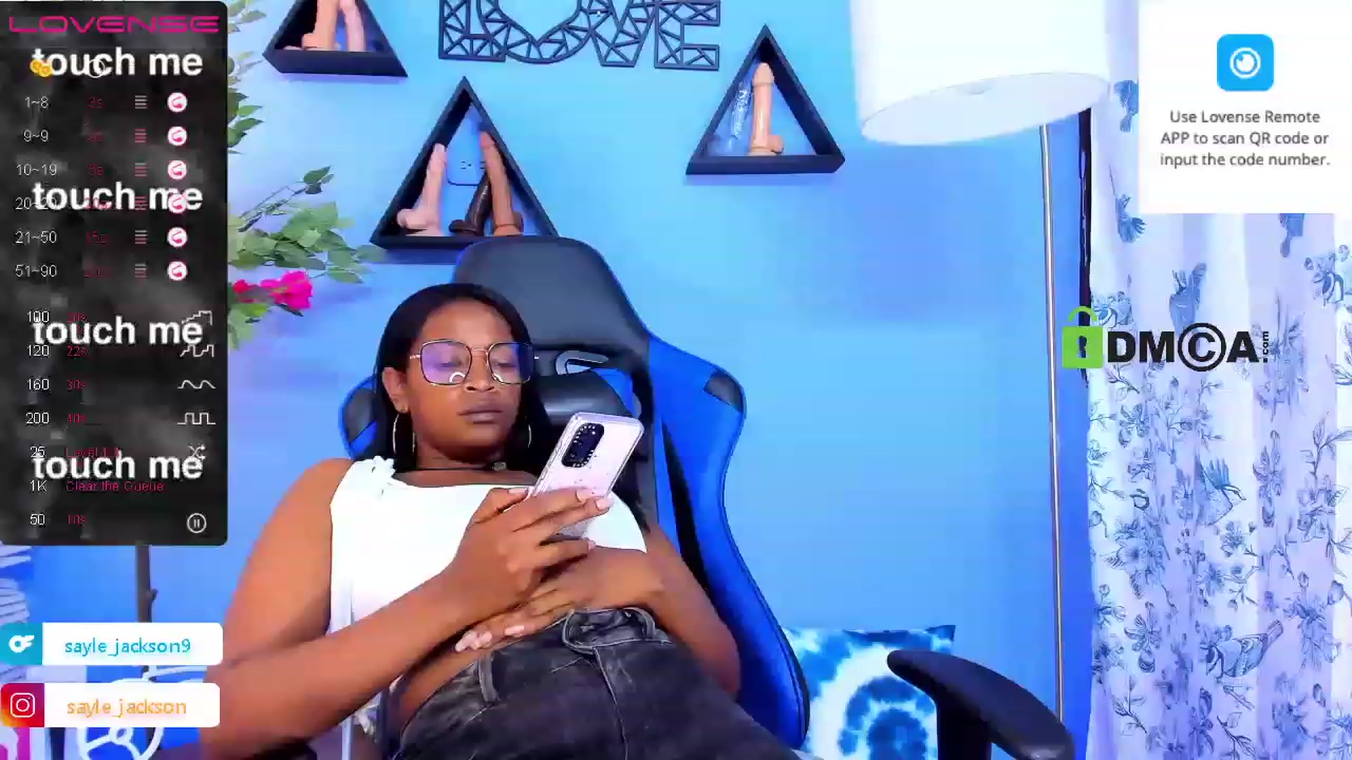 Gallery image thumbnail from Sayle_Jackson's myfreecams stream on, 03/31/2023, 17:36 image 13 of 20