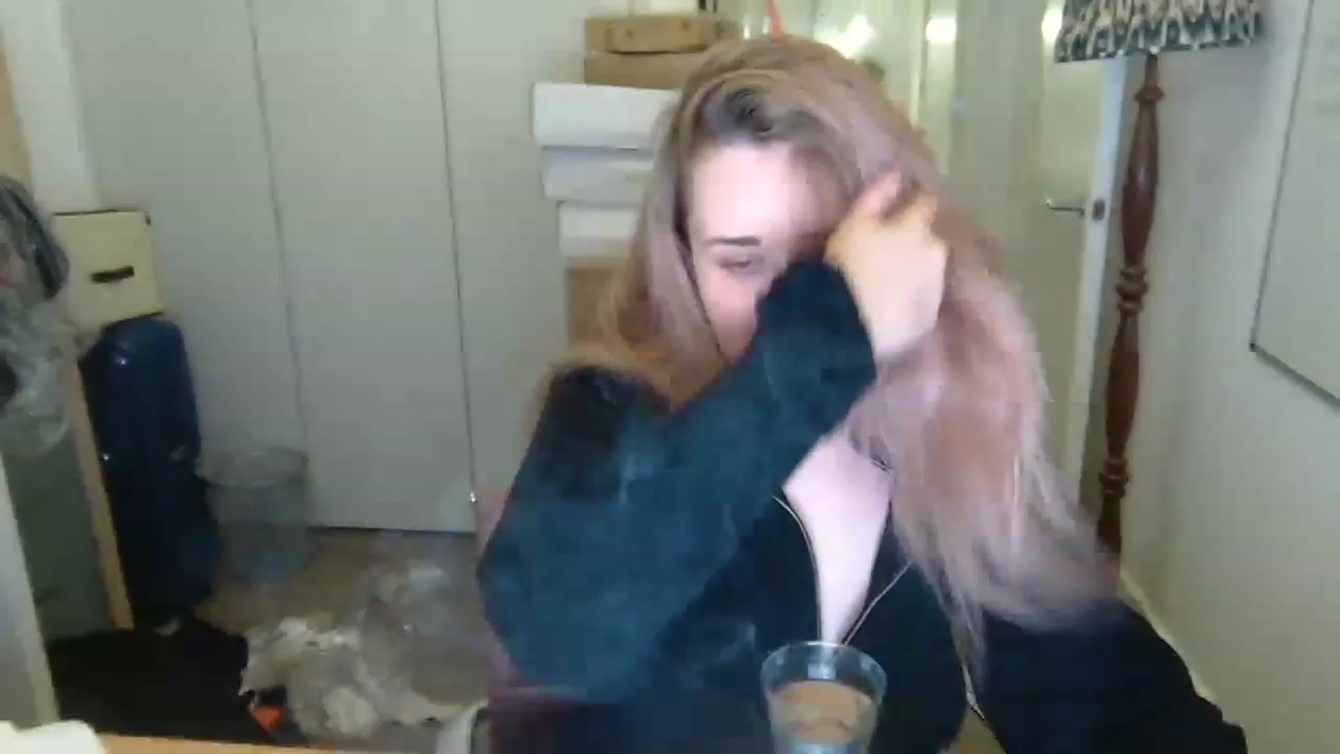 Gallery image thumbnail from SaylemUK's myfreecams stream on, 12/07/2022, 01:30 image 6 of 20