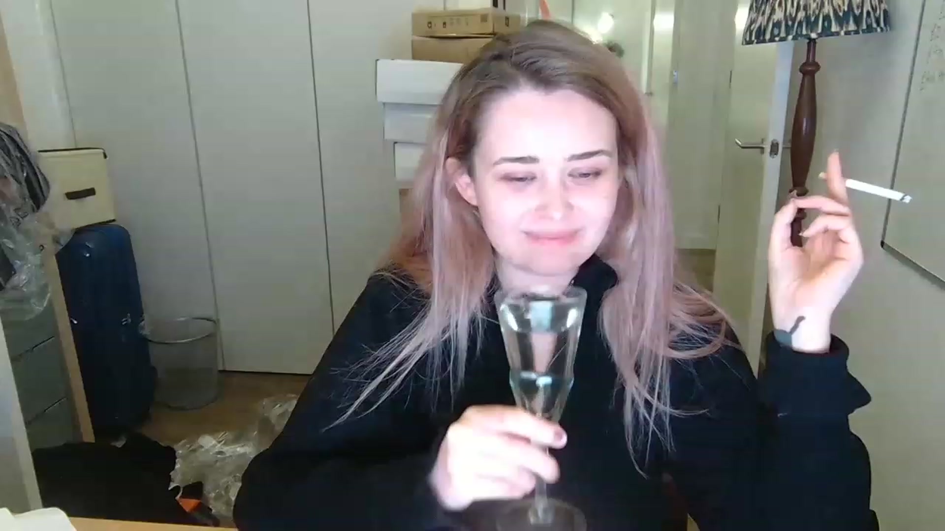 Gallery image thumbnail from SaylemUK's myfreecams stream on, 12/07/2022, 01:30 image 5 of 20