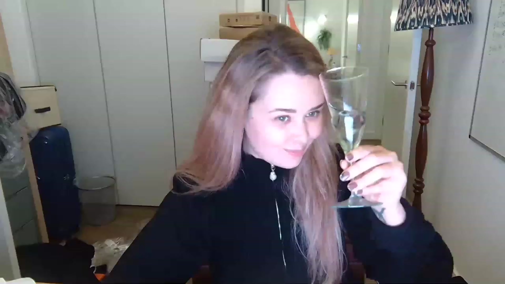 Gallery image thumbnail from SaylemUK's myfreecams stream on, 12/07/2022, 01:30 image 3 of 20
