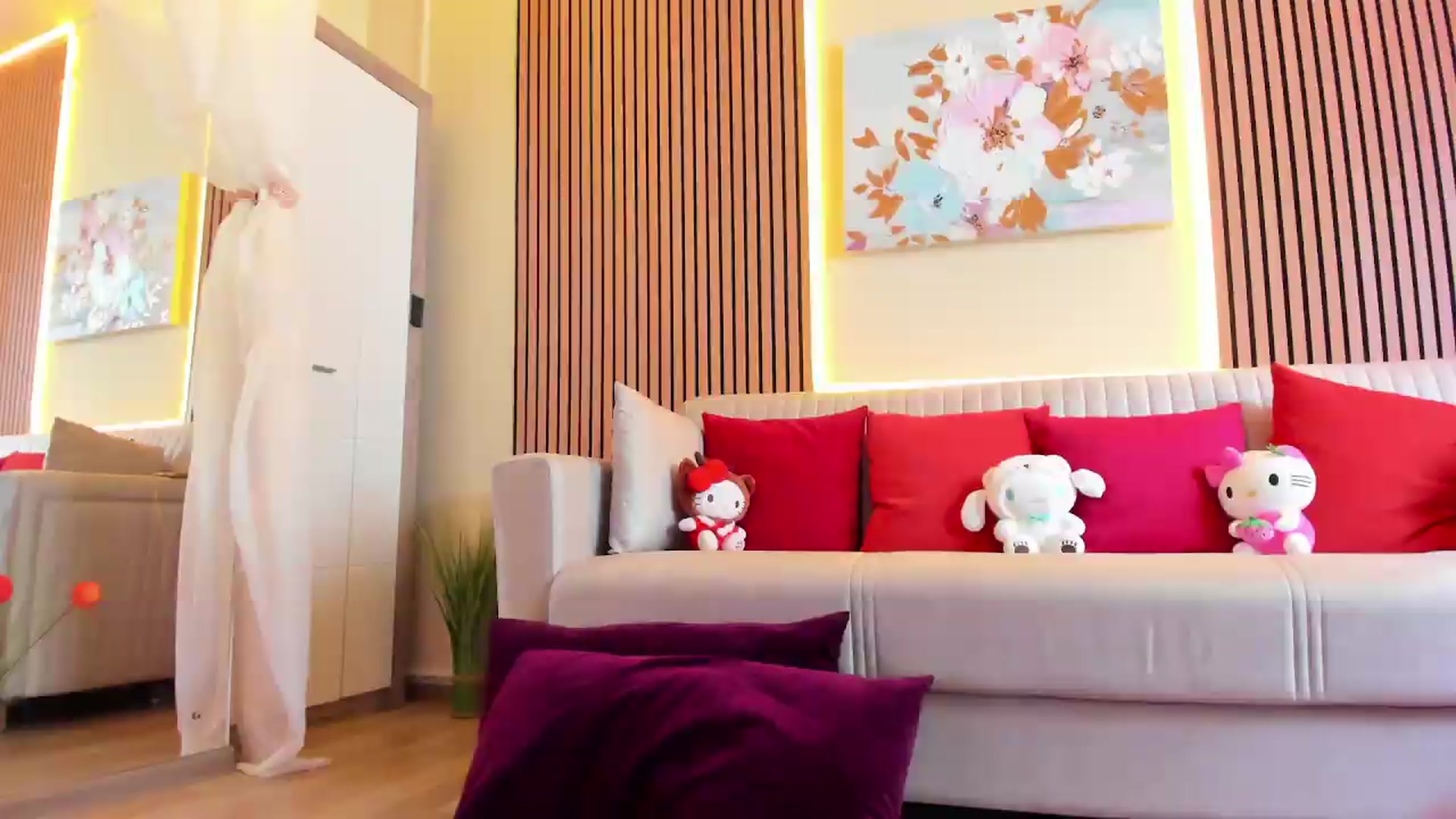 Gallery image thumbnail from SayuriXoXo's myfreecams stream on, 05/31/2026, 13:05 image 5 of 20