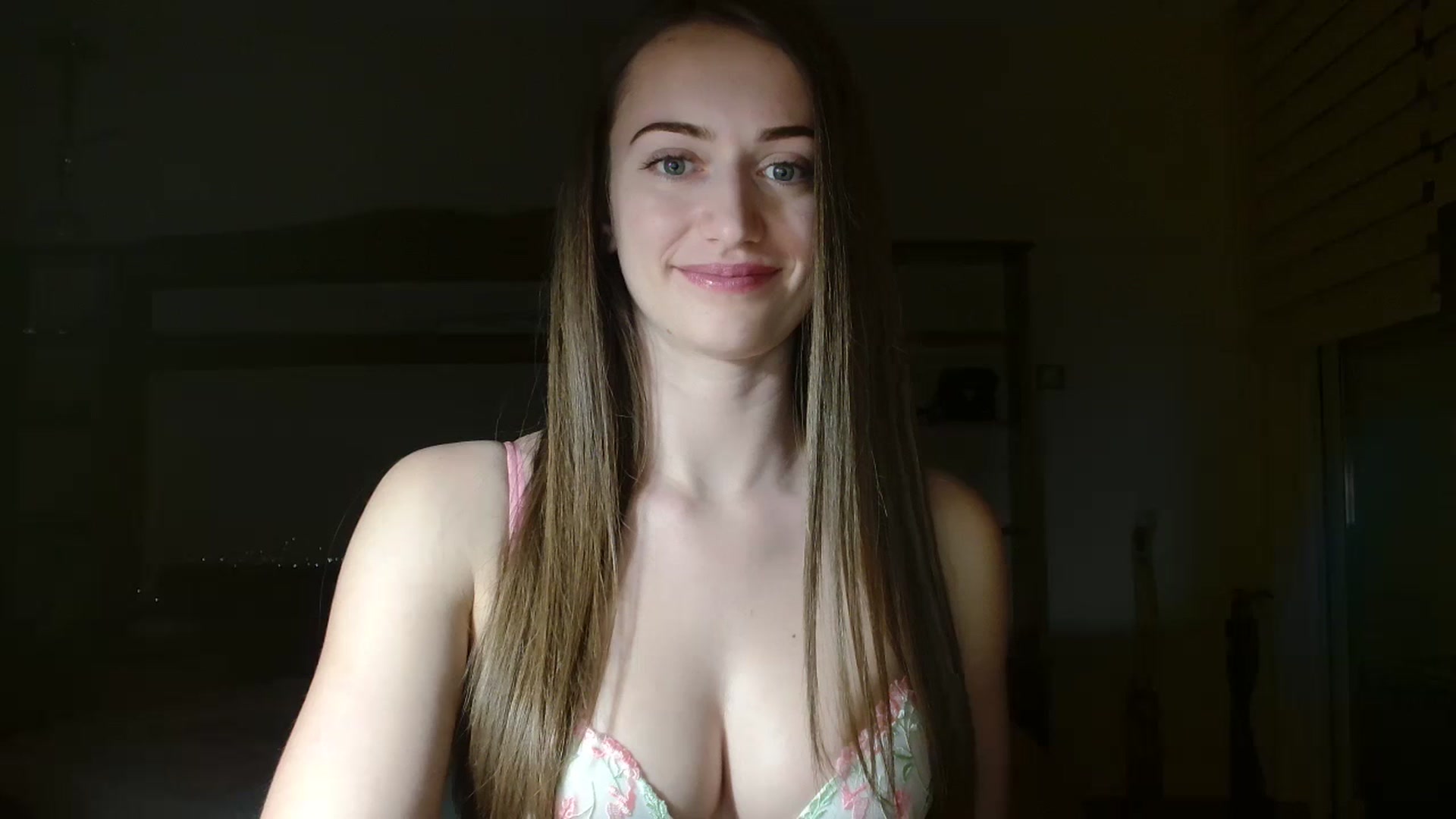Gallery image thumbnail from Sberrygirl18's myfreecams stream on, 03/12/2024, 19:24 image 8 of 20