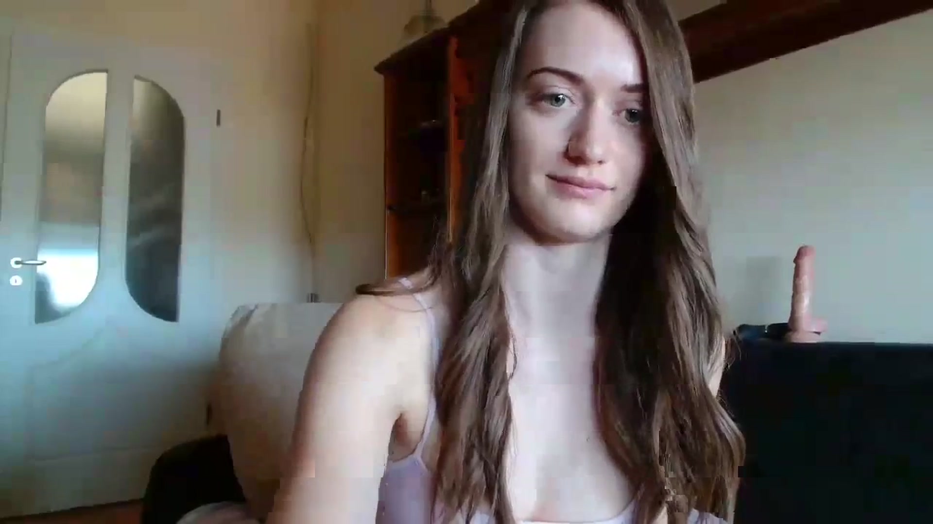 Gallery image thumbnail from Sberrygirl18's myfreecams stream on, 03/27/2024, 12:31 image 16 of 20