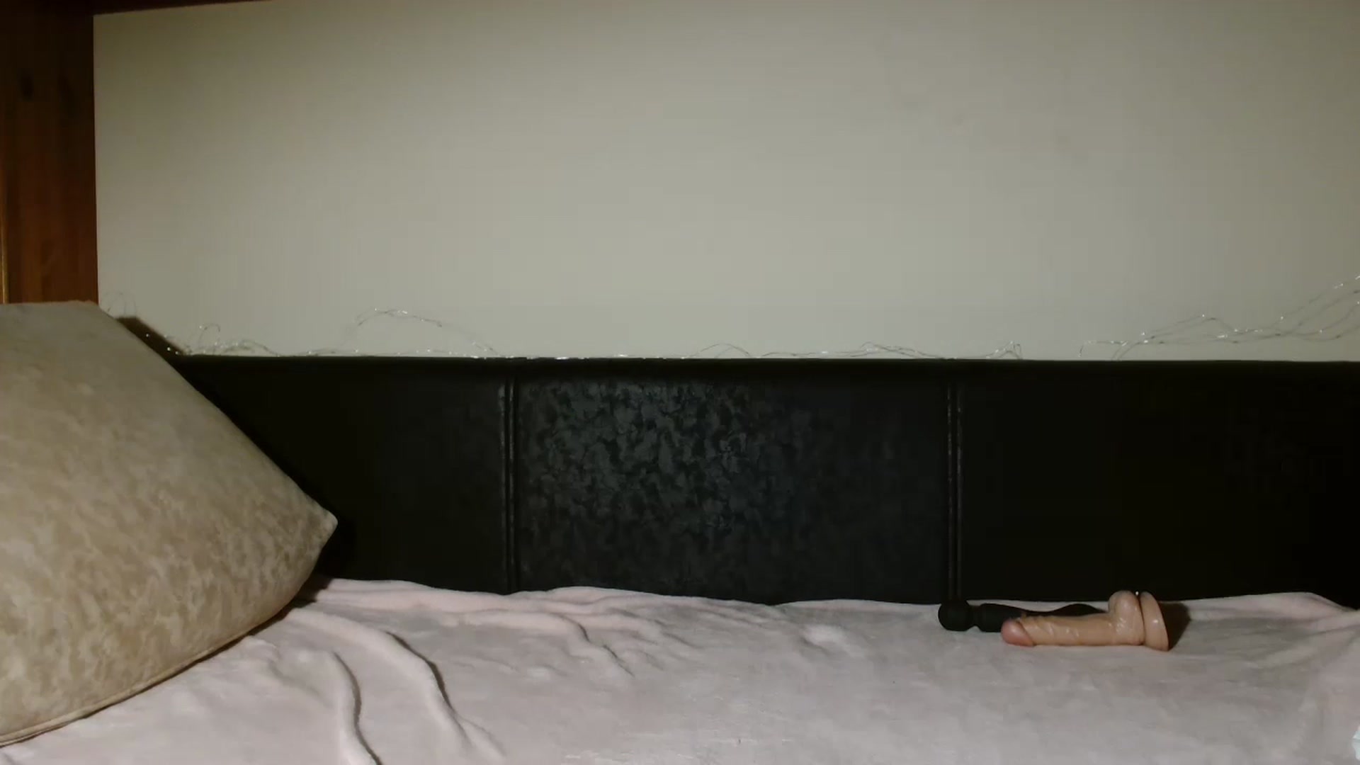 Gallery image thumbnail from Sberrygirl18's myfreecams stream on, 03/31/2024, 18:28 image 20 of 20
