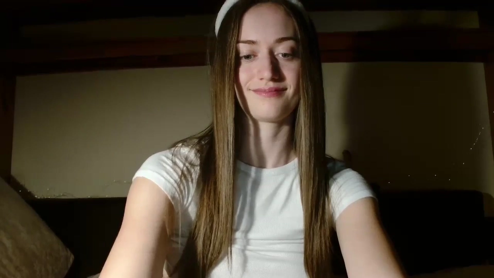 Gallery image thumbnail from Sberrygirl18's myfreecams stream on, 04/01/2024, 18:00 image 20 of 20