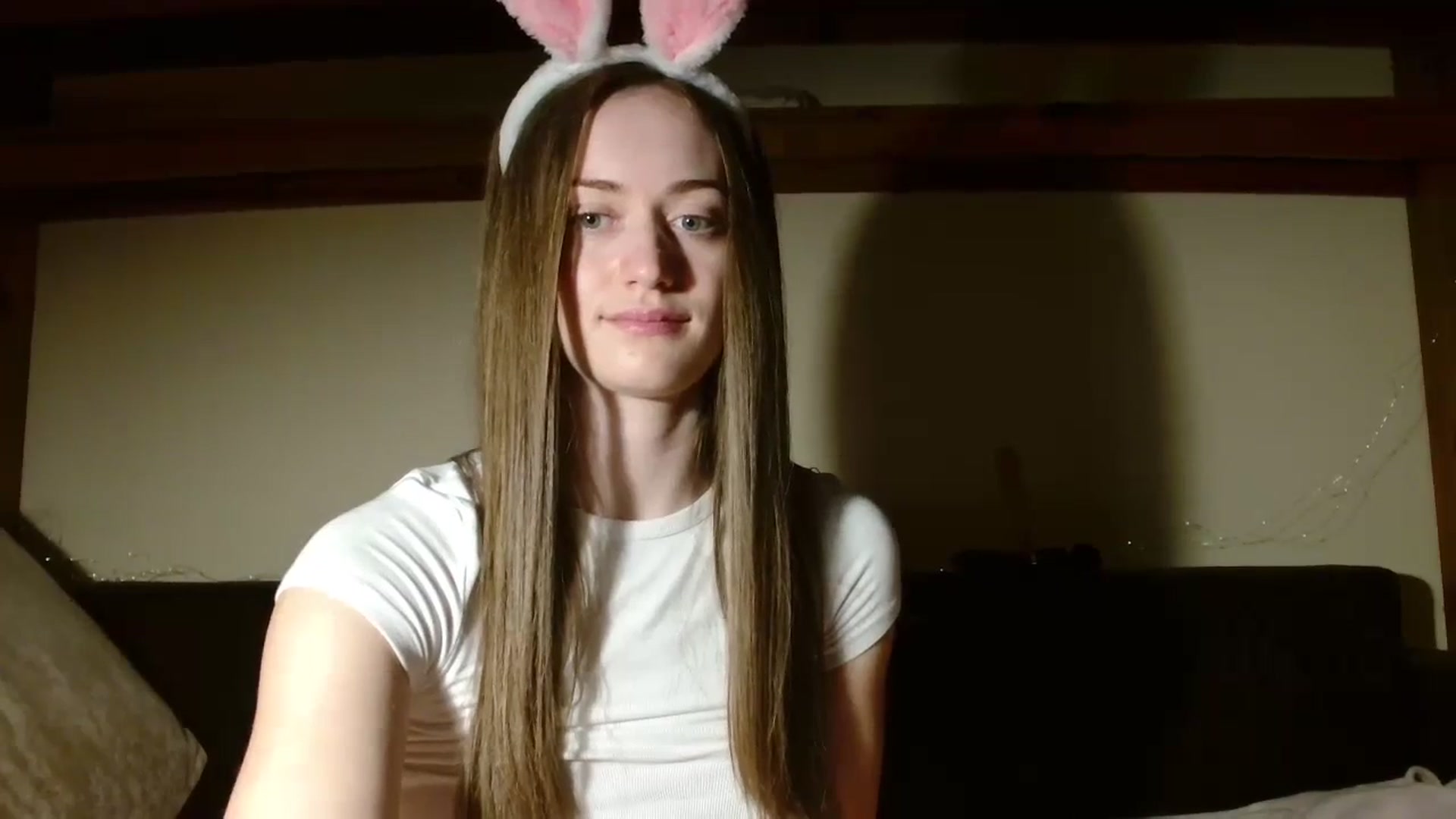Gallery image thumbnail from Sberrygirl18's myfreecams stream on, 04/01/2024, 18:39 image 13 of 20