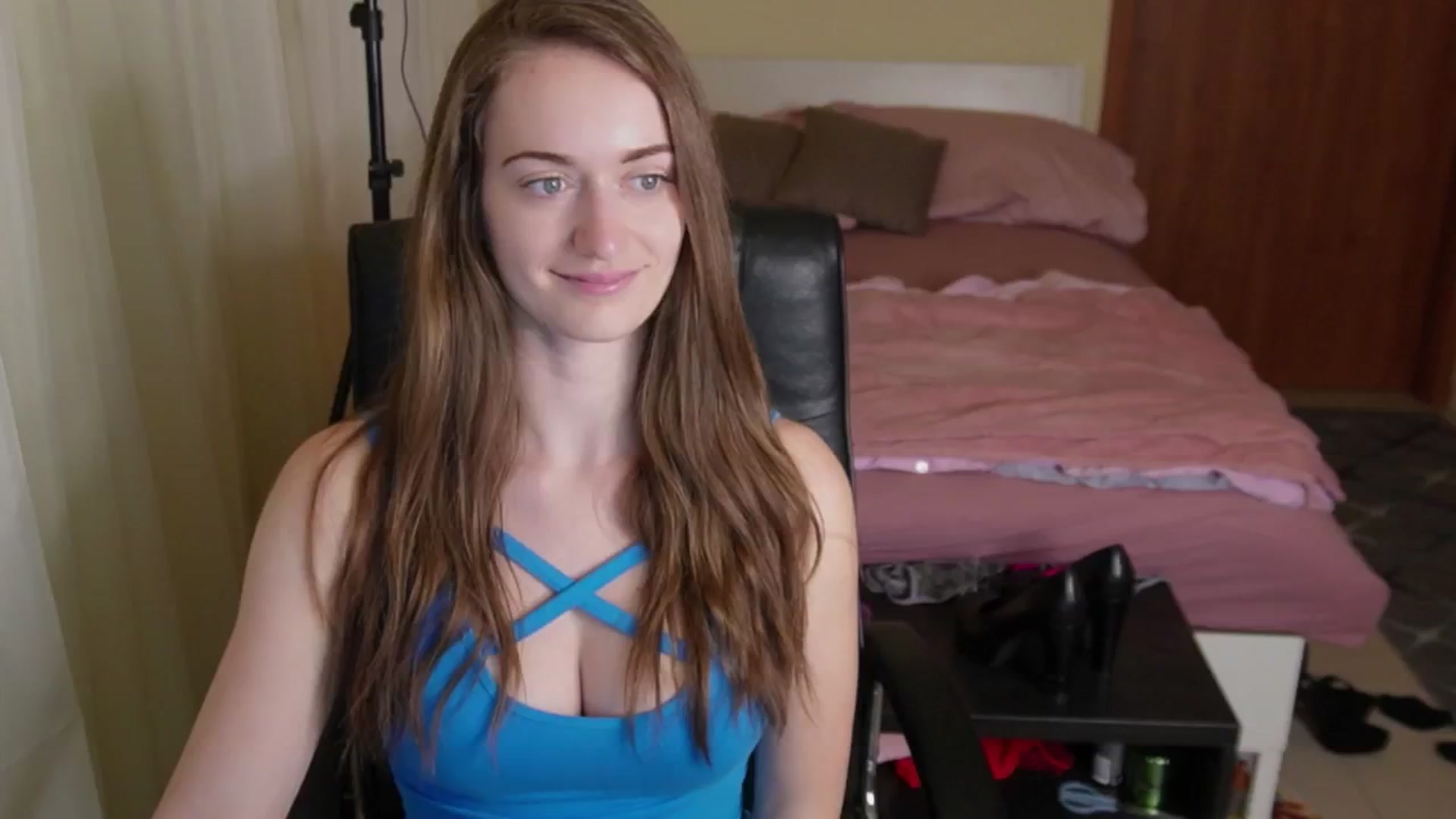 Gallery image thumbnail from Sberrygirl18's myfreecams stream on, 04/25/2024, 13:34 image 7 of 20