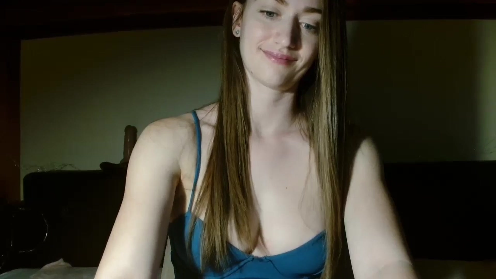 Gallery image thumbnail from Sberrygirl18's myfreecams stream on, 05/04/2024, 18:10 image 19 of 20