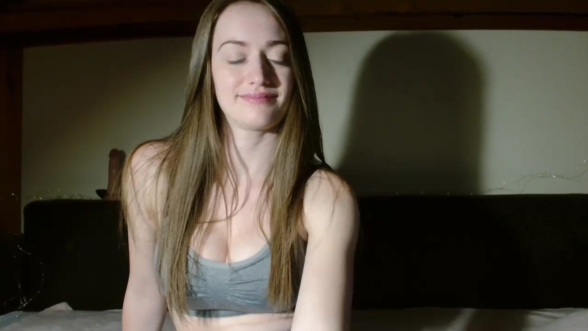 Gallery image thumbnail from Sberrygirl18's myfreecams stream on, 05/05/2024, 18:15 image 12 of 20