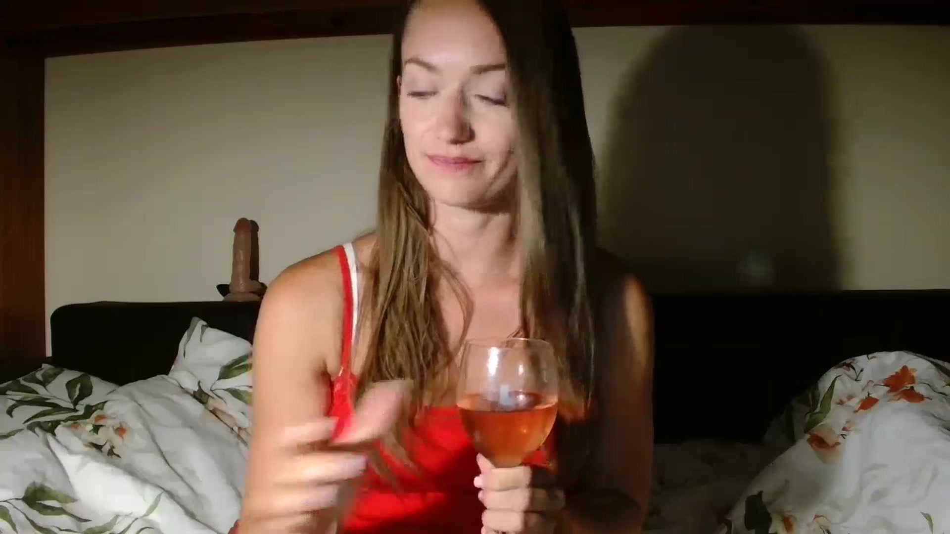Gallery image thumbnail from Sberrygirl18's myfreecams stream on, 07/07/2024, 03:27 image 5 of 20