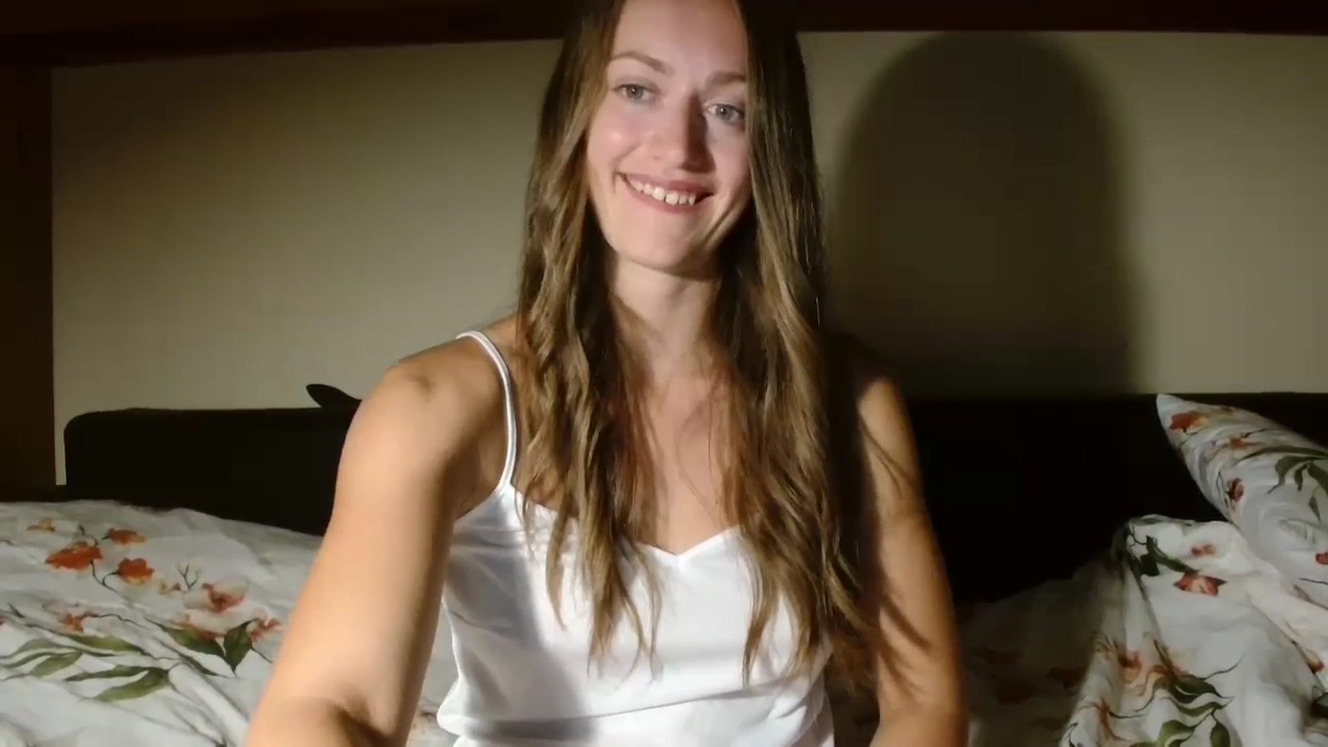 Gallery image thumbnail from Sberrygirl18's myfreecams stream on, 07/18/2024, 19:40 image 9 of 20