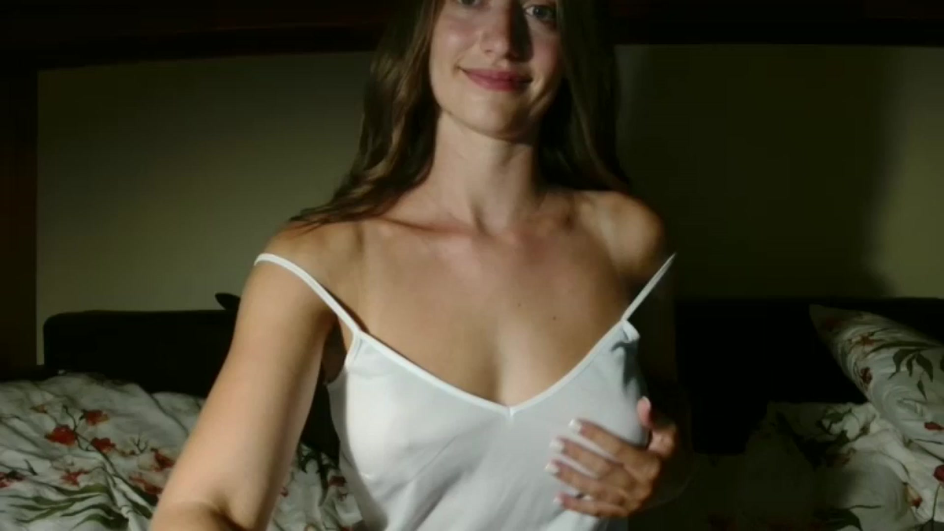 Gallery image thumbnail from Sberrygirl18's myfreecams stream on, 07/18/2024, 20:28 image 1 of 20