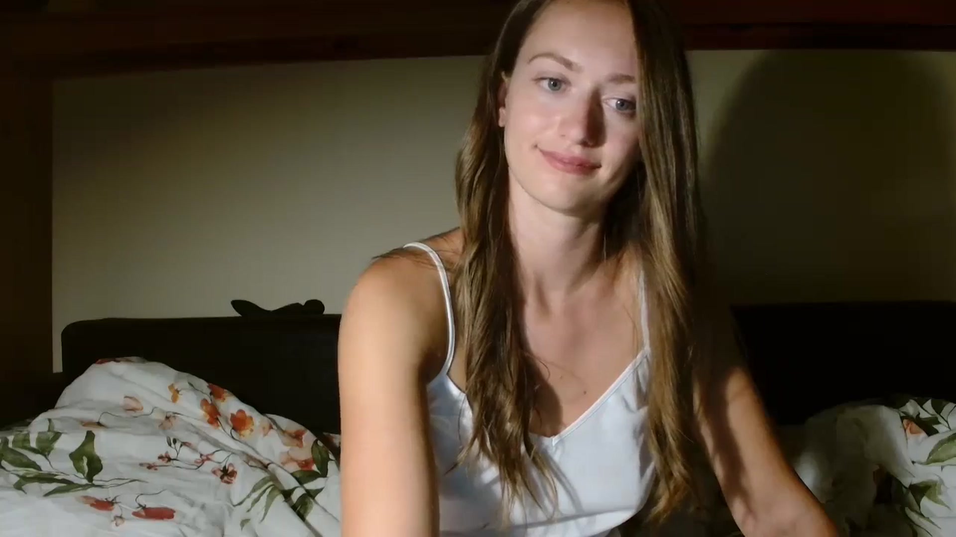 Gallery image thumbnail from Sberrygirl18's myfreecams stream on, 07/18/2024, 22:58 image 9 of 20