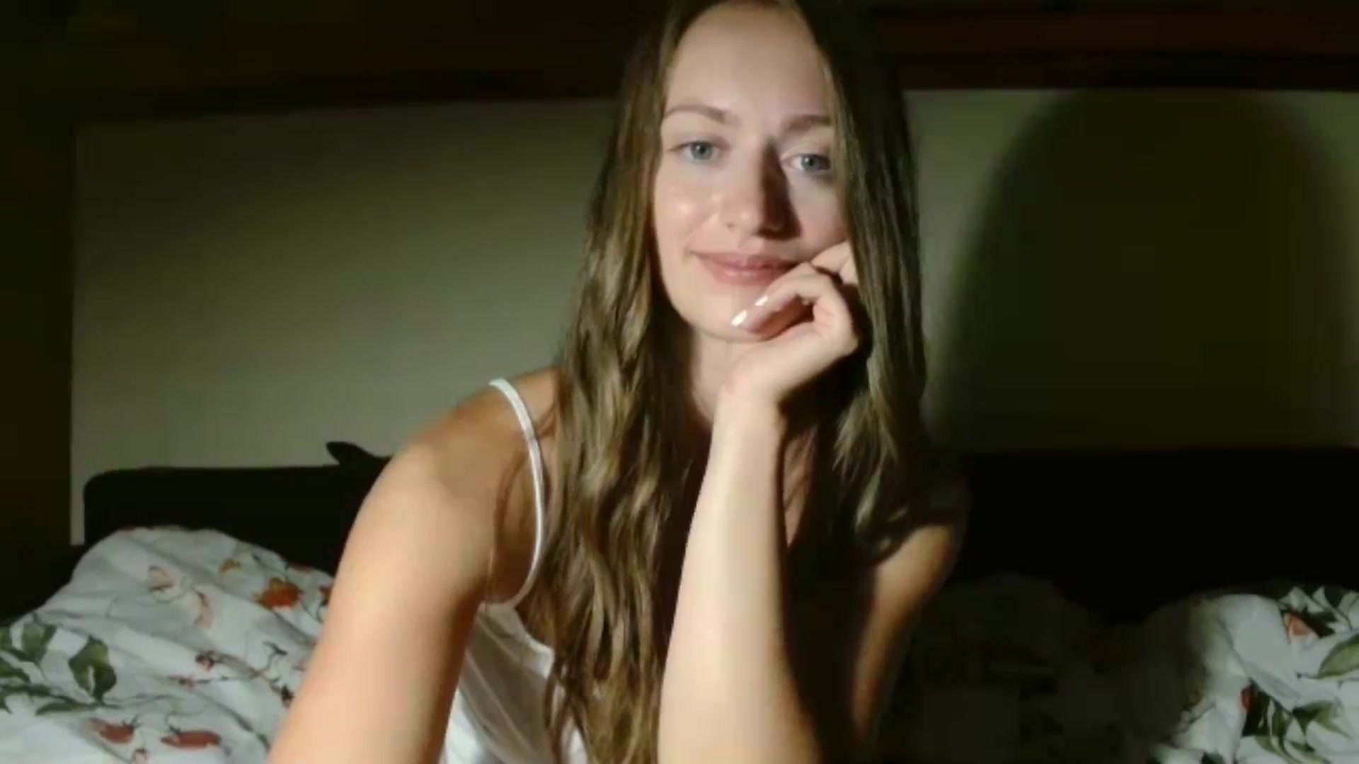 Gallery image thumbnail from Sberrygirl18's myfreecams stream on, 07/18/2024, 22:58 image 2 of 20