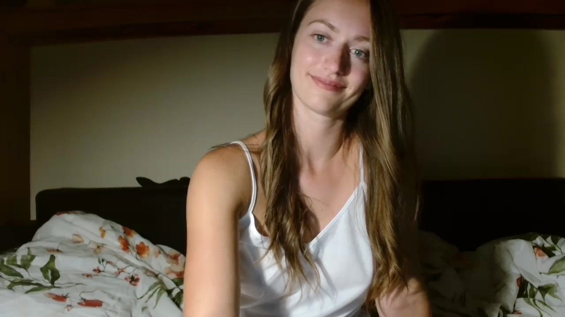 Gallery image thumbnail from Sberrygirl18's myfreecams stream on, 07/18/2024, 22:58 image 10 of 20