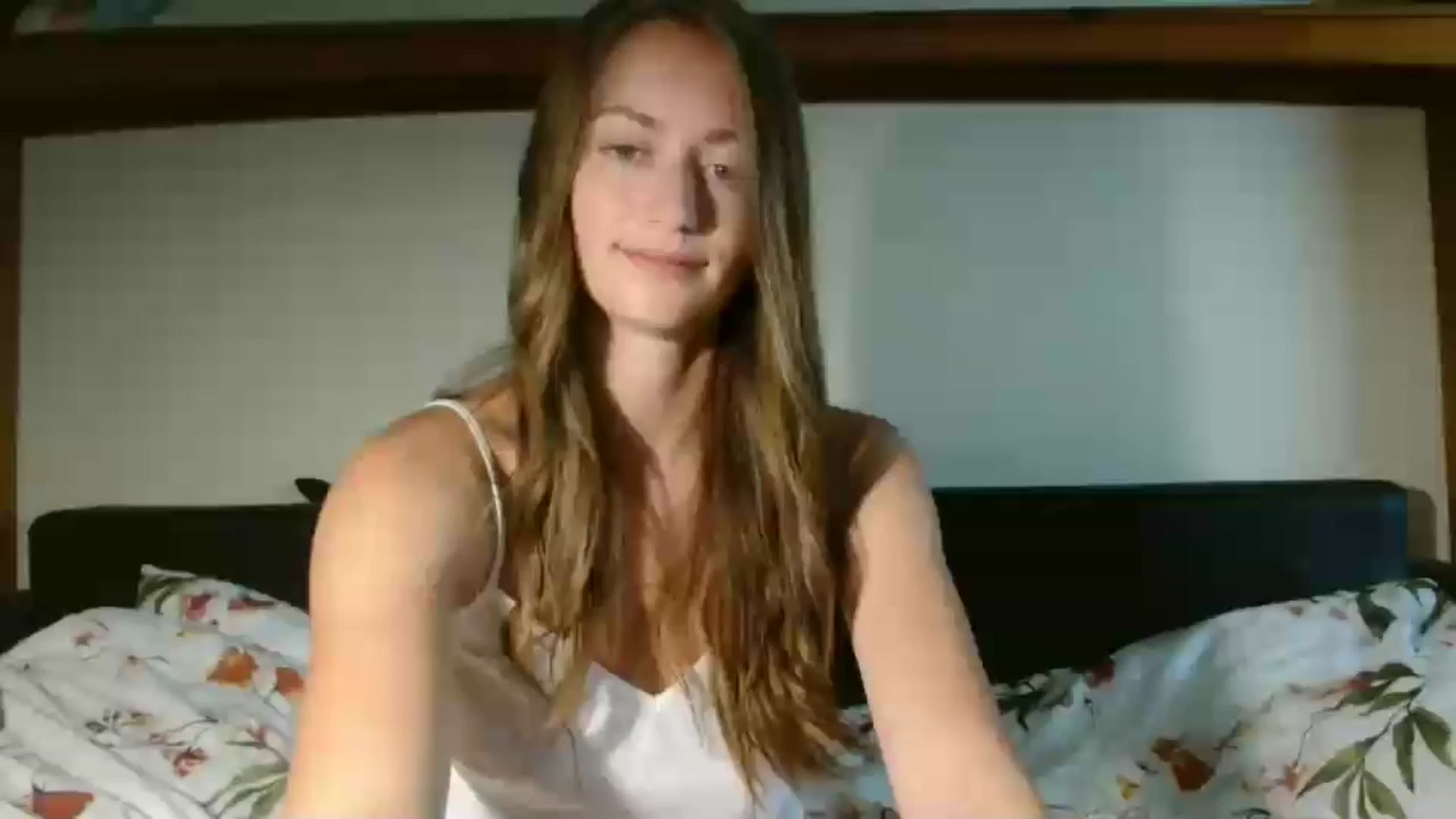 Gallery image thumbnail from Sberrygirl18's myfreecams stream on, 07/19/2024, 12:06 image 16 of 20