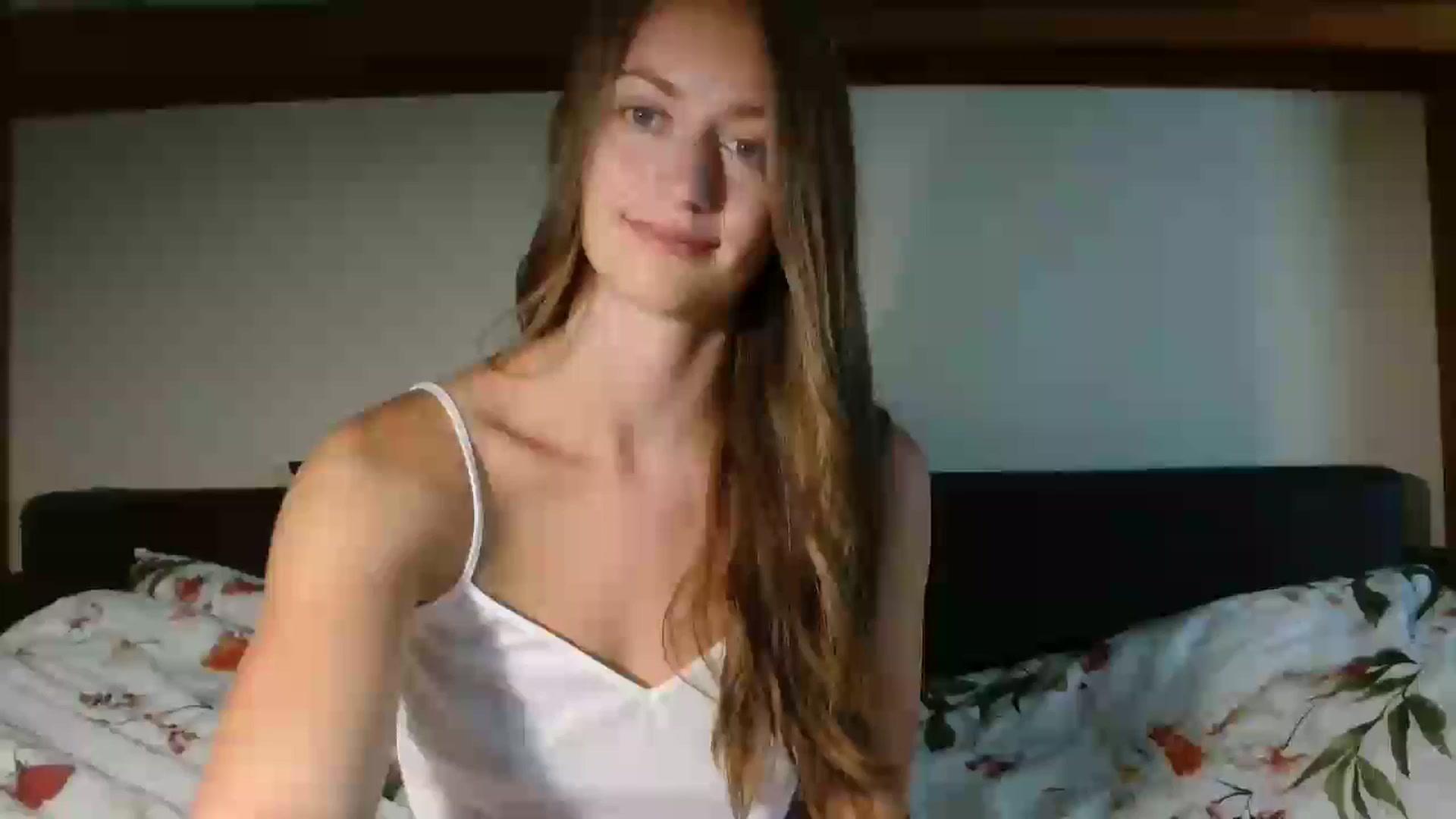 Gallery image thumbnail from Sberrygirl18's myfreecams stream on, 07/19/2024, 12:06 image 4 of 20