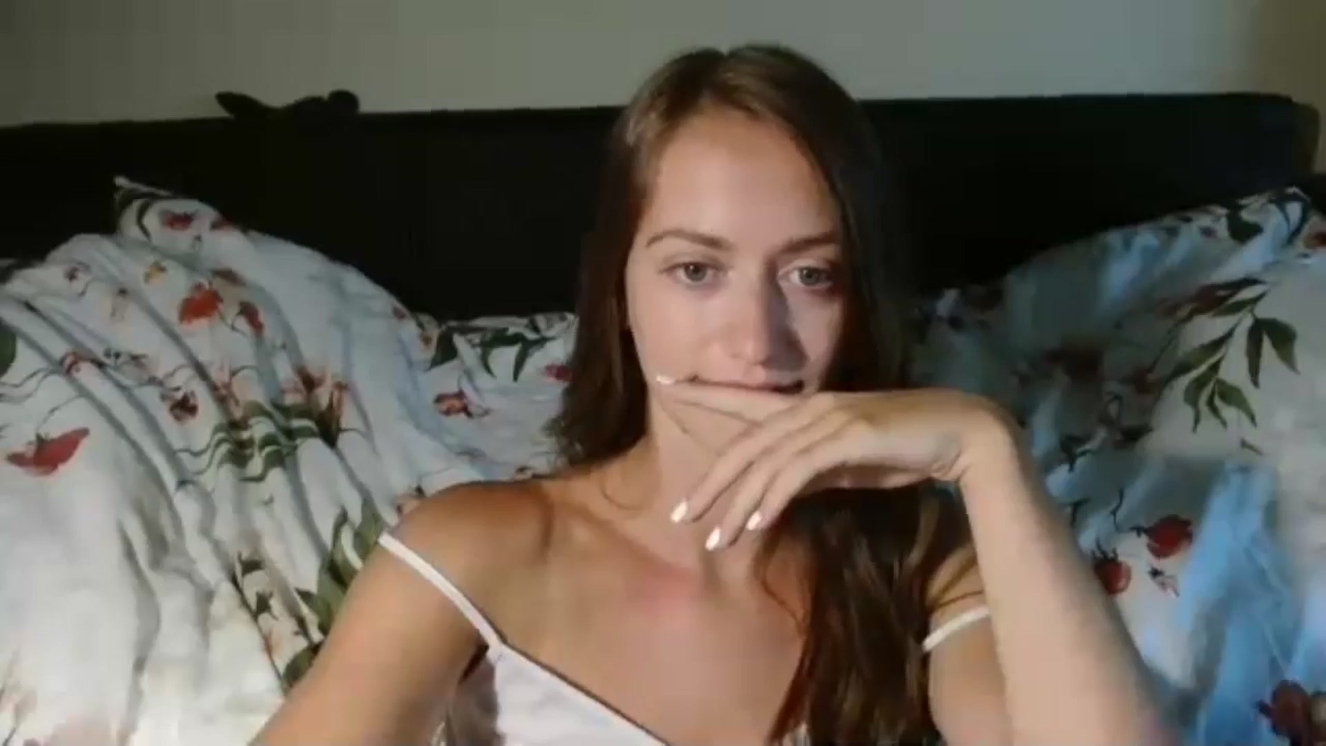 Gallery image thumbnail from Sberrygirl18's myfreecams stream on, 07/19/2024, 12:55 image 16 of 20
